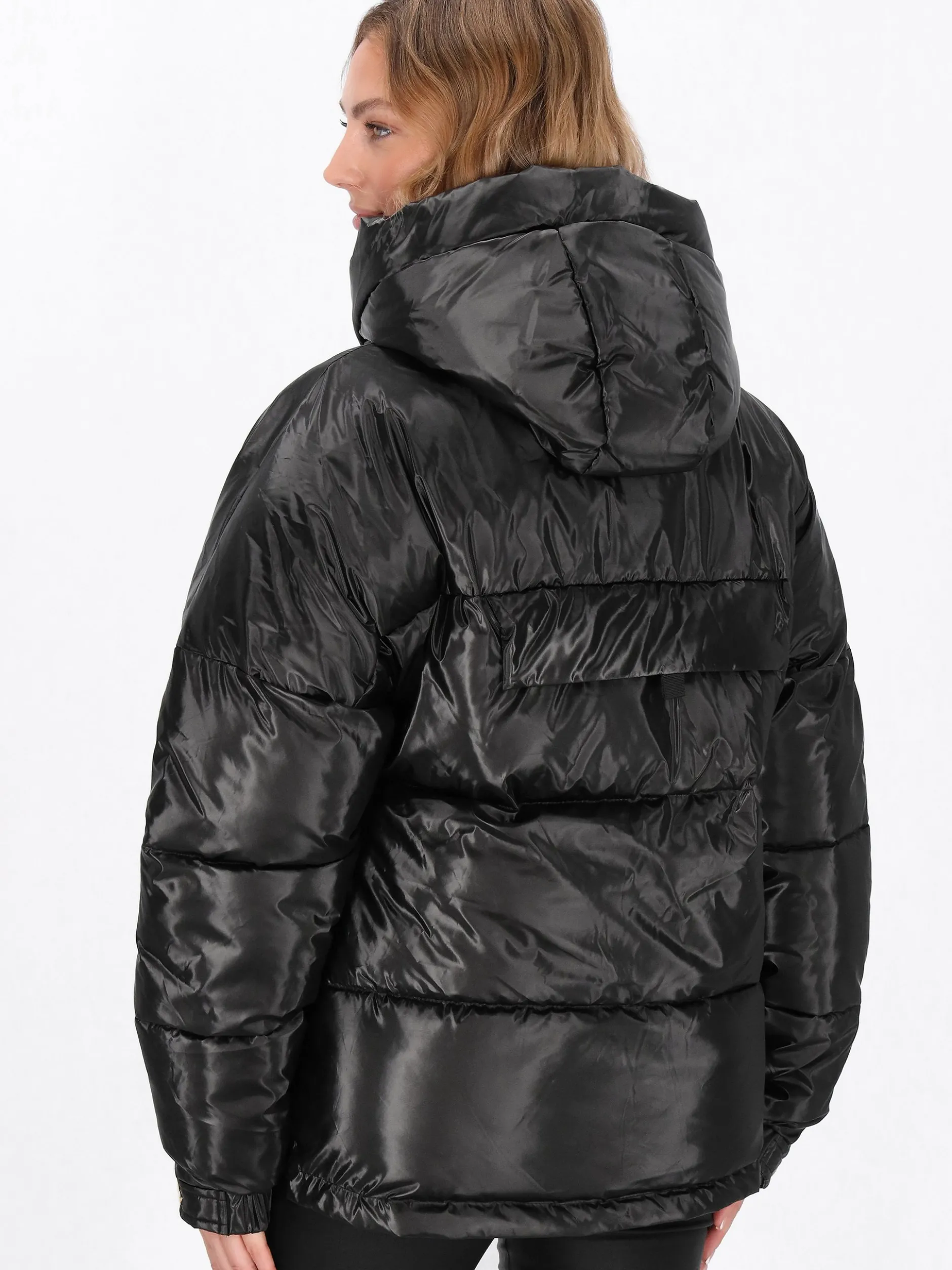 Faina Damen Jacke in schwarz