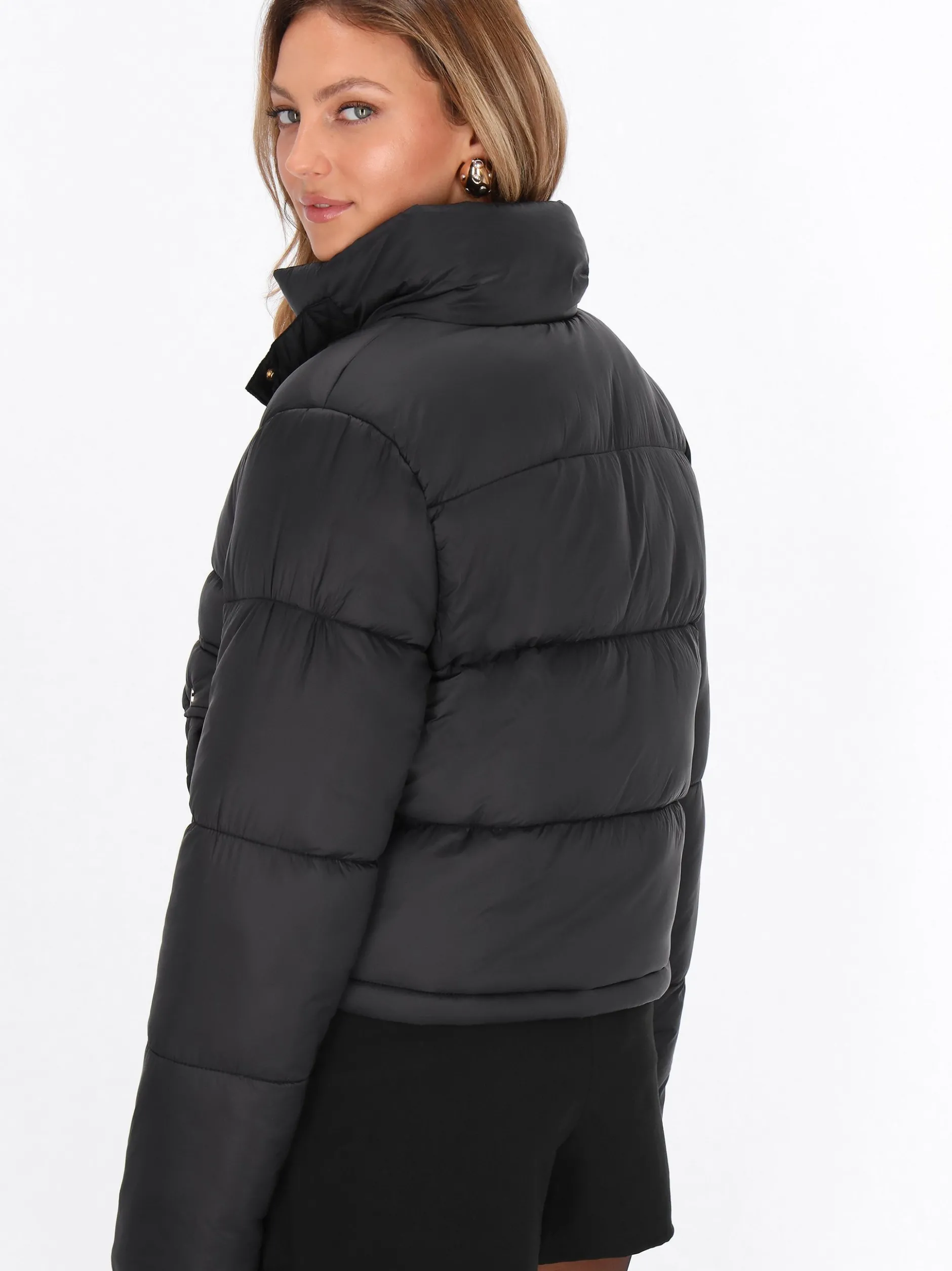 Faina Damen Jacke in schwarz