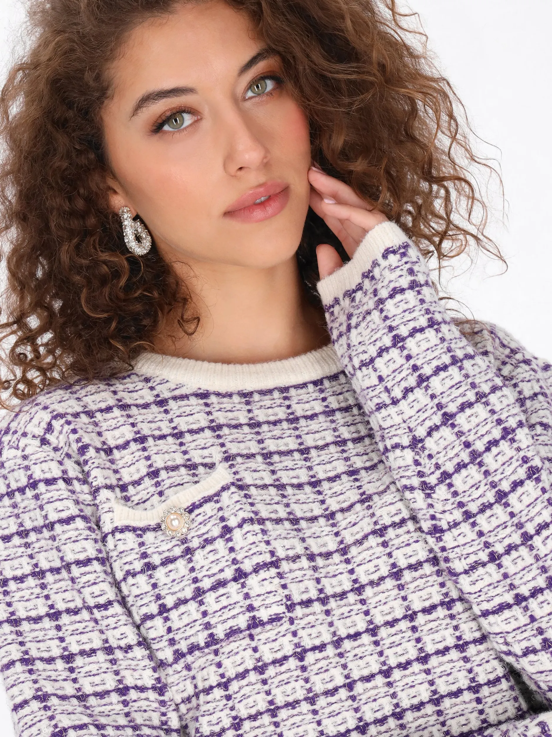 Faina Damen Pullover in ecru - Ausschnitt: Rundhals