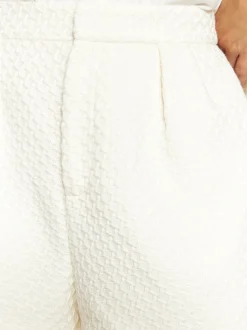 Faina Damen Shorts in weiß - Länge: kurz