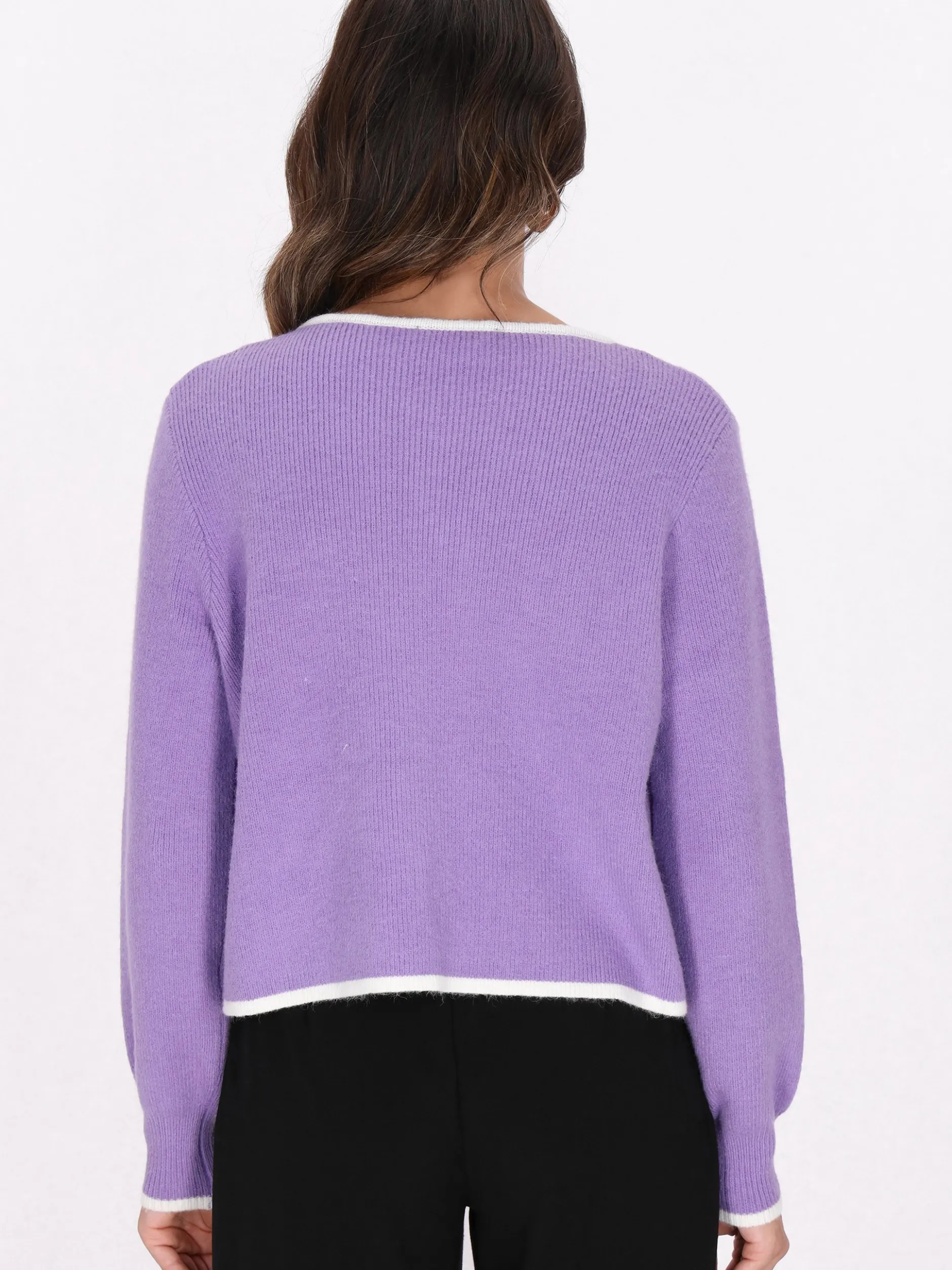 Faina Damen Strickjacke in lila - Ausschnitt: Rundhals