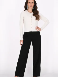 Faina Damen Strickjacke in weiß - Ausschnitt: Rundhals