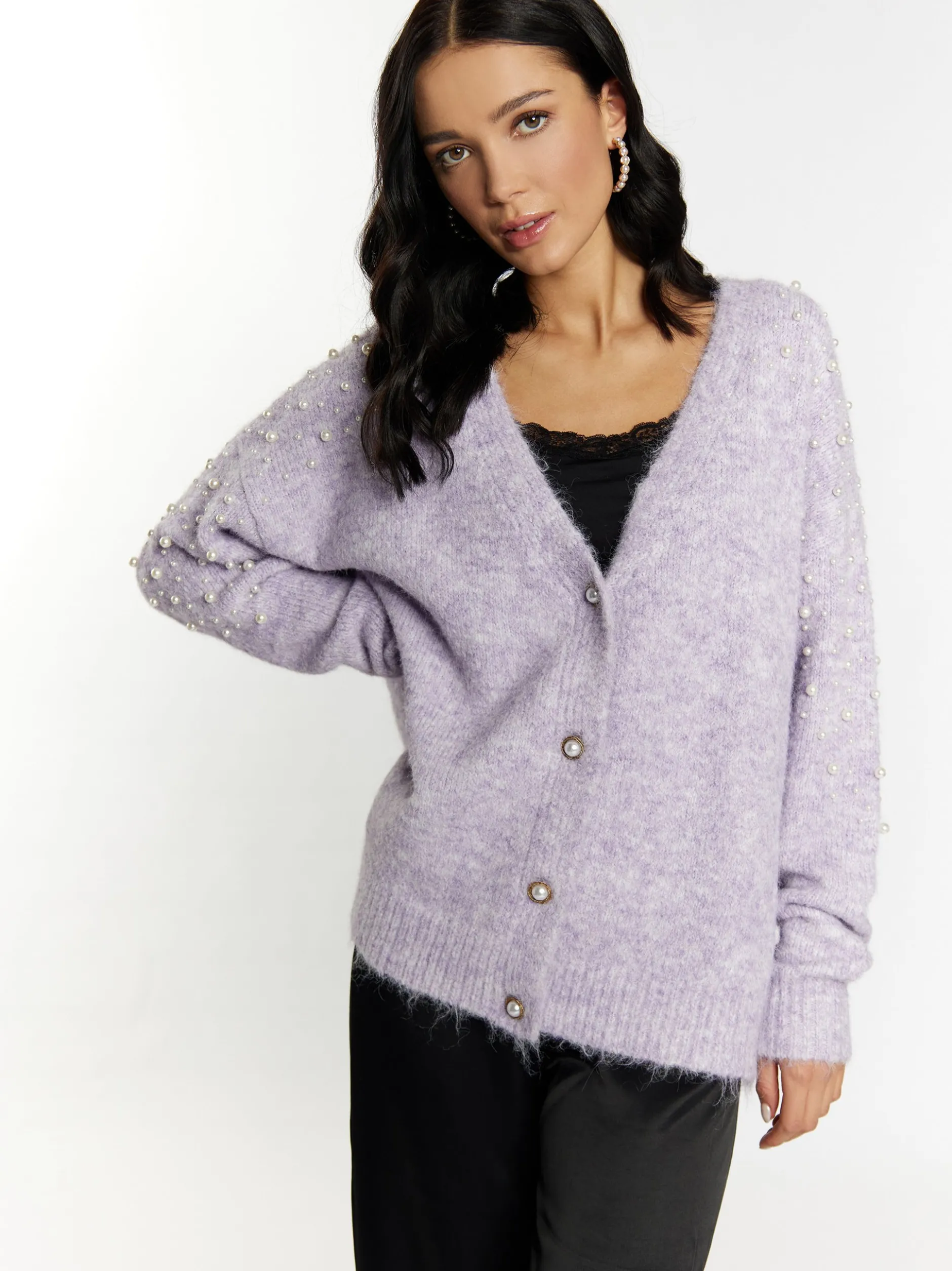 Faina Damen Strickjacke mit Perlen in lila