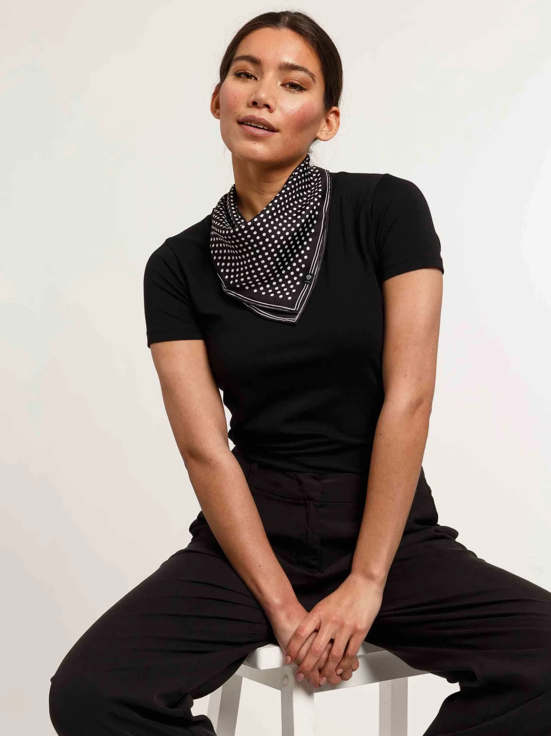 Fraas Damen Nickituch in schwarz