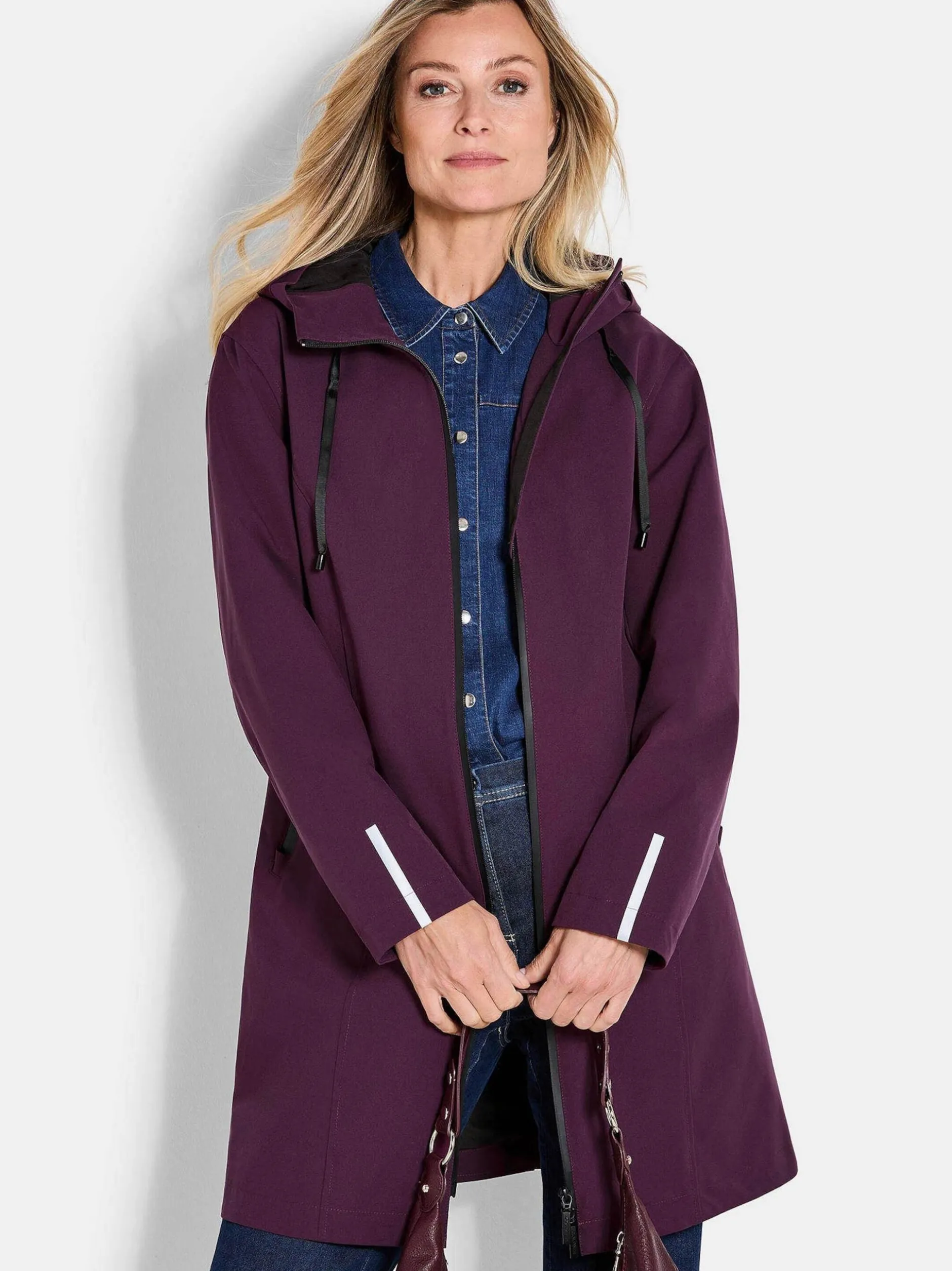 Goldner Damen Funktionsjacken in aubergine