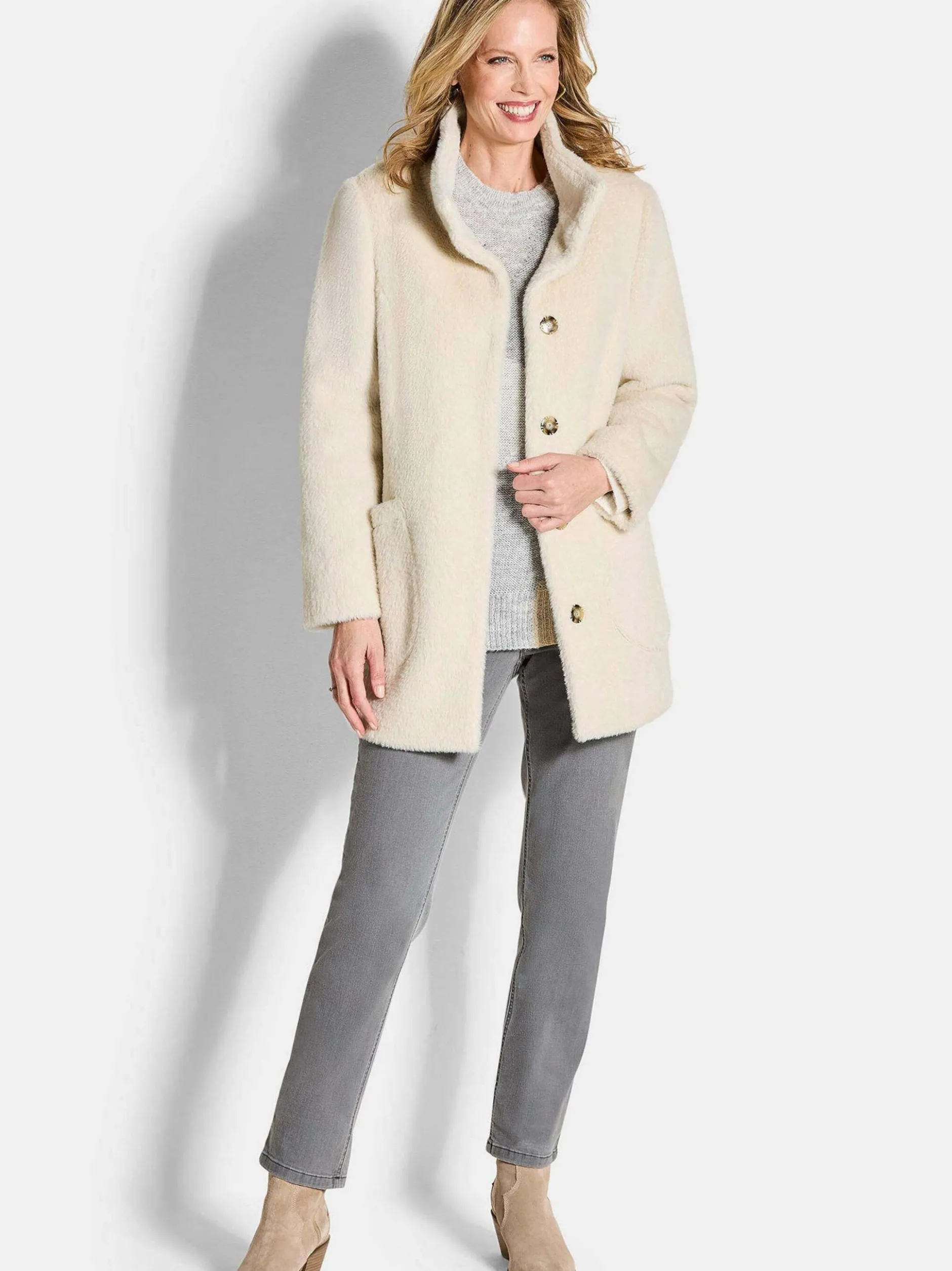 Goldner Damen Jacken - Kurzgröße in beige
