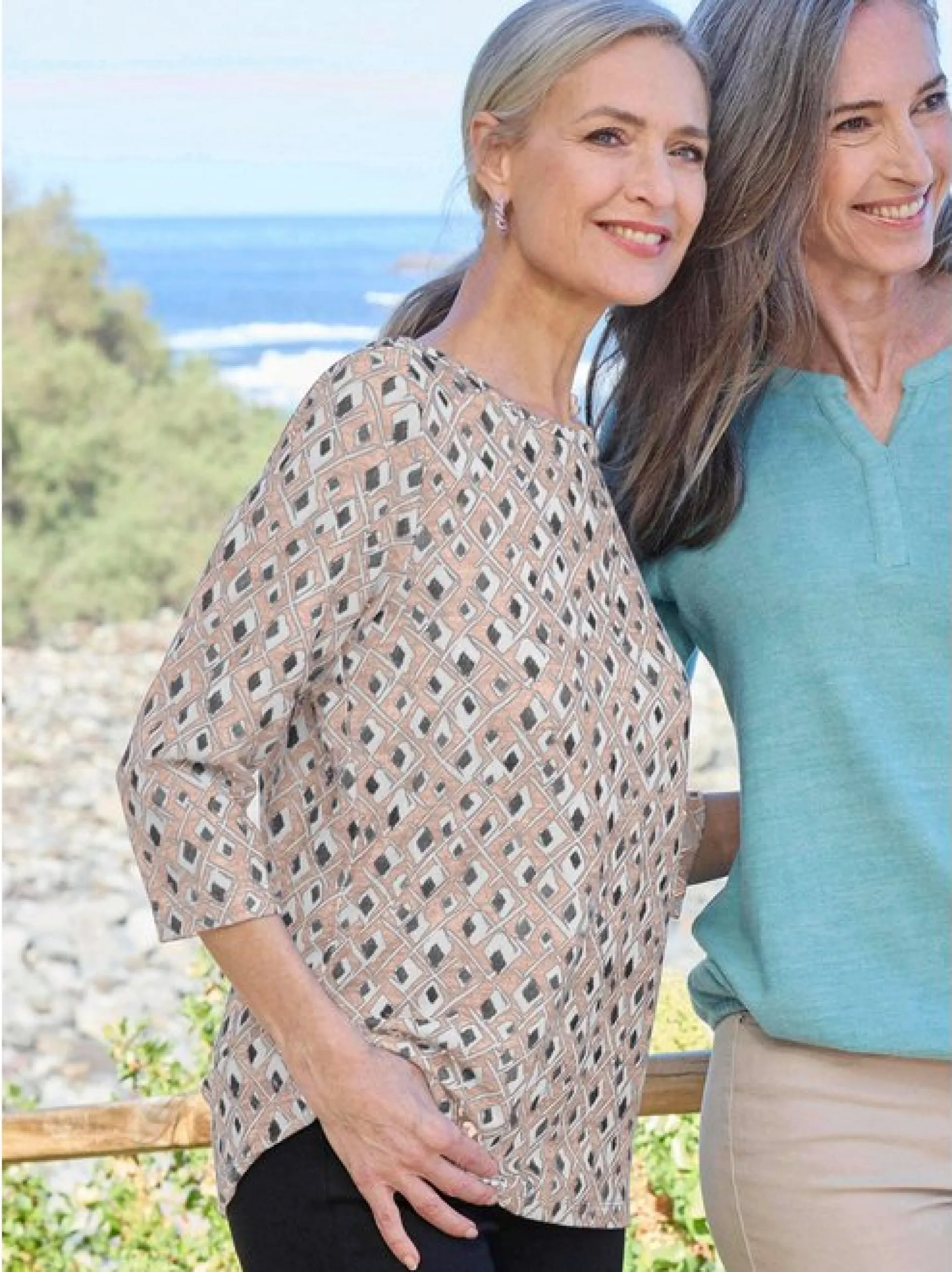 Goldner Damen Print Shirts - Kurzgröße in beige