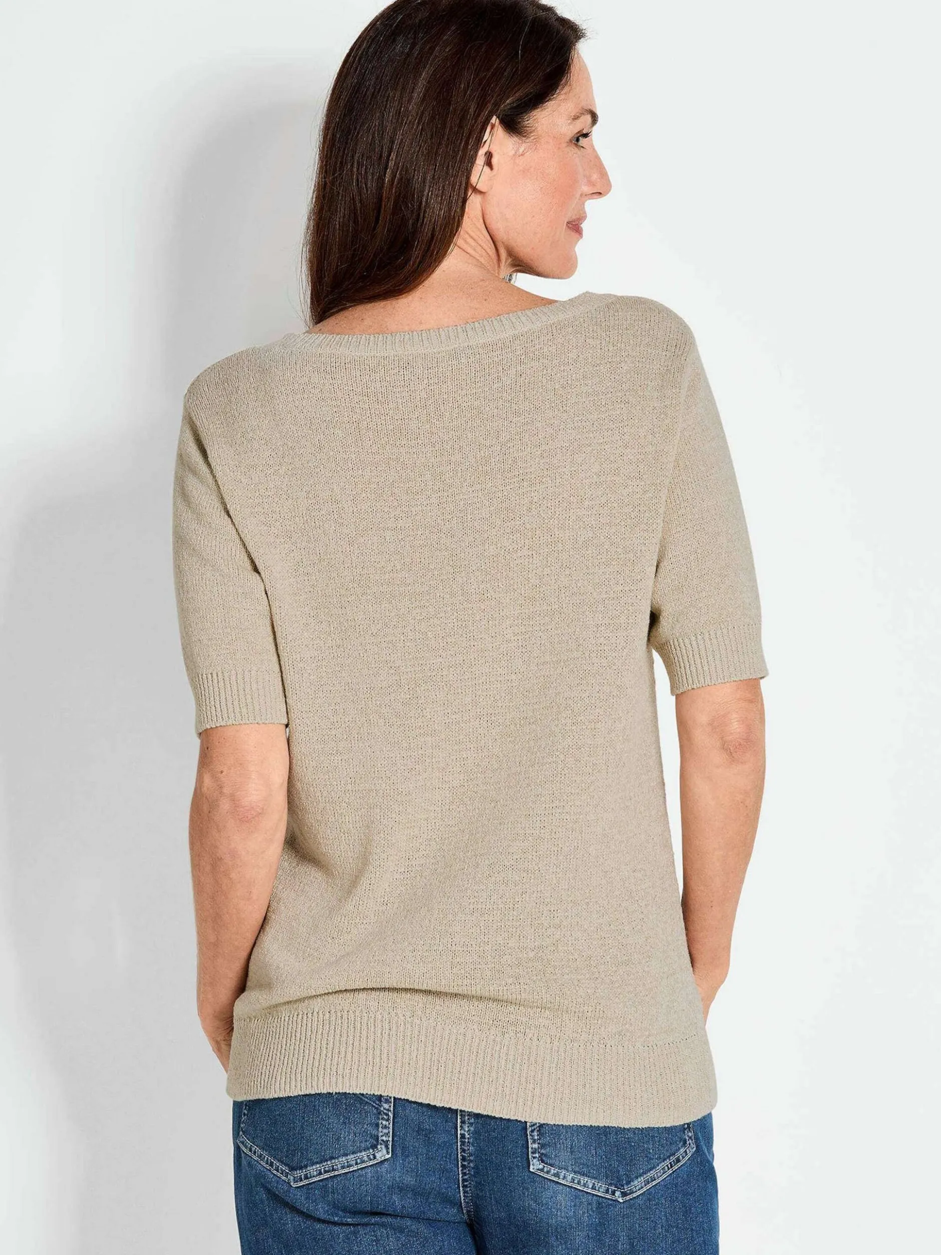 Goldner Damen Pullover - Kurzgröße in beige