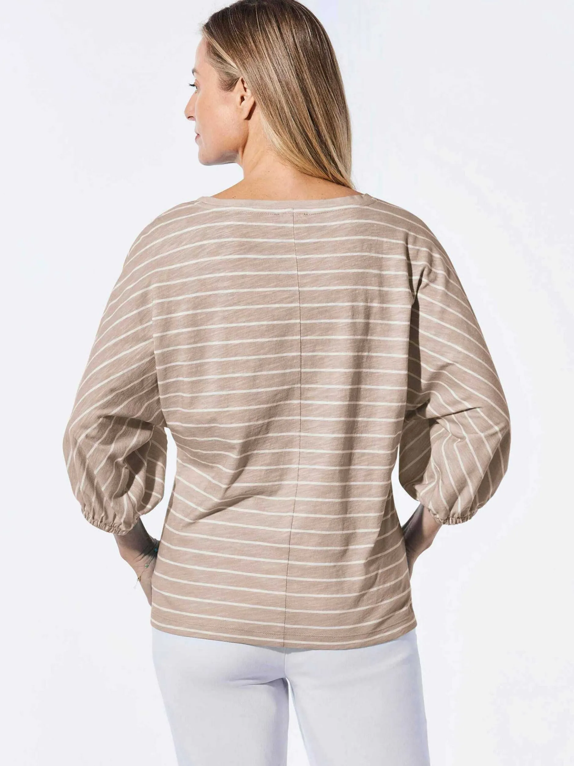 Goldner Damen Shirts in sand - Ausschnitt: U-Boot