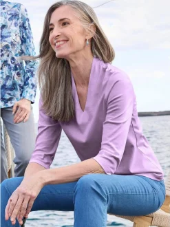 Goldner Damen Shirts - Kurzgröße in flieder