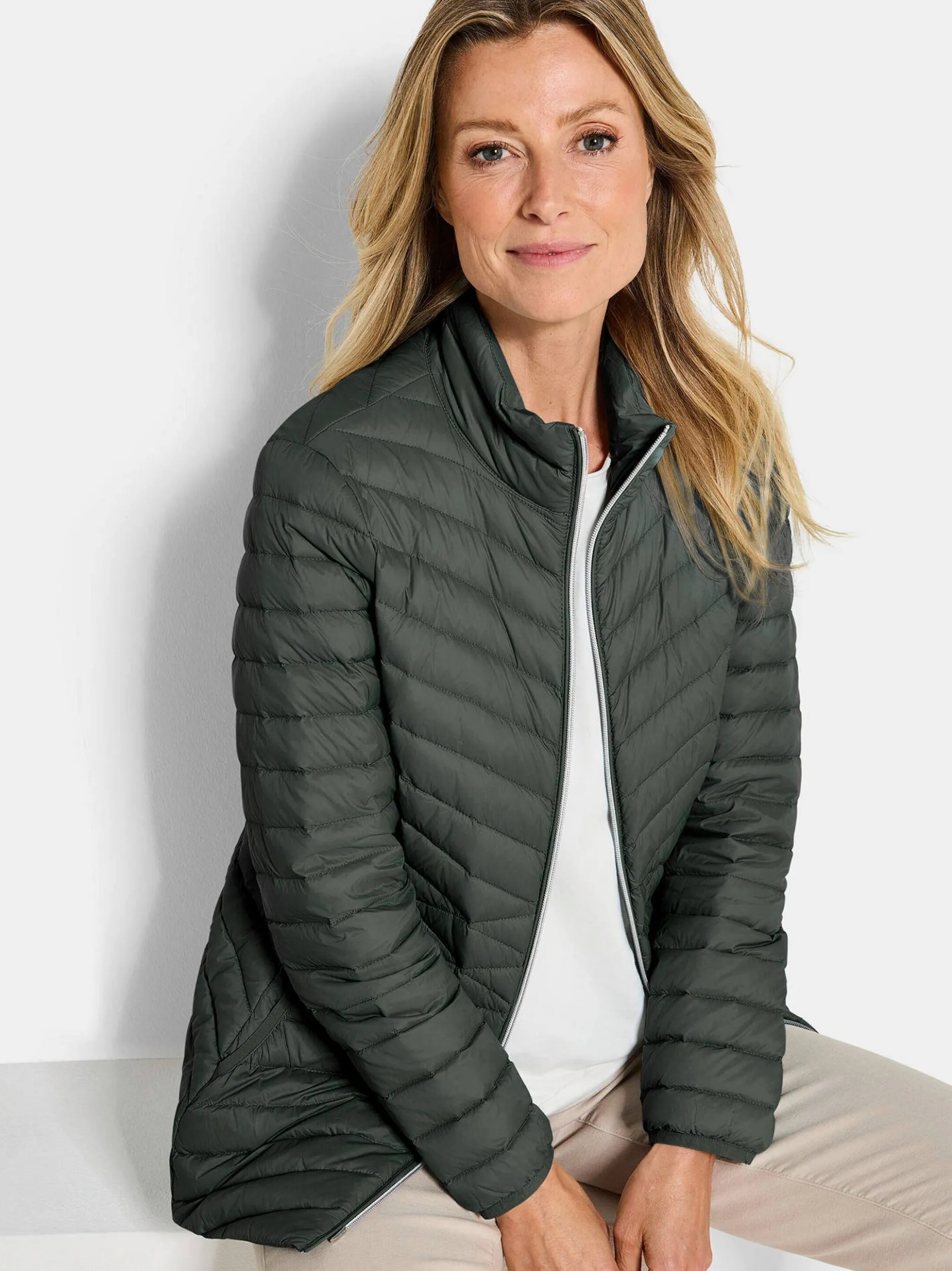Goldner Damen Steppjacken in khaki