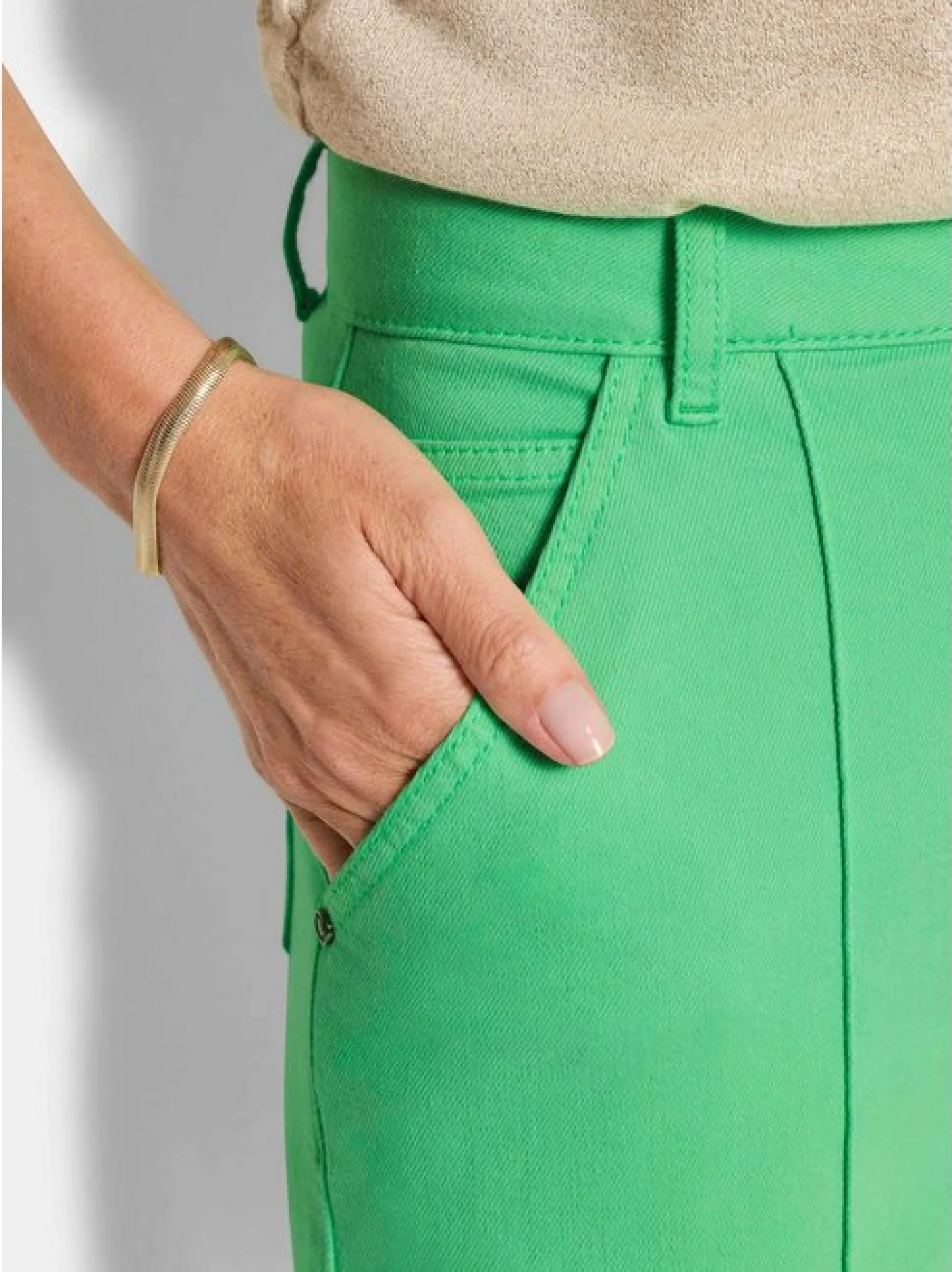 Goldner Damen Stretchjeans in grün