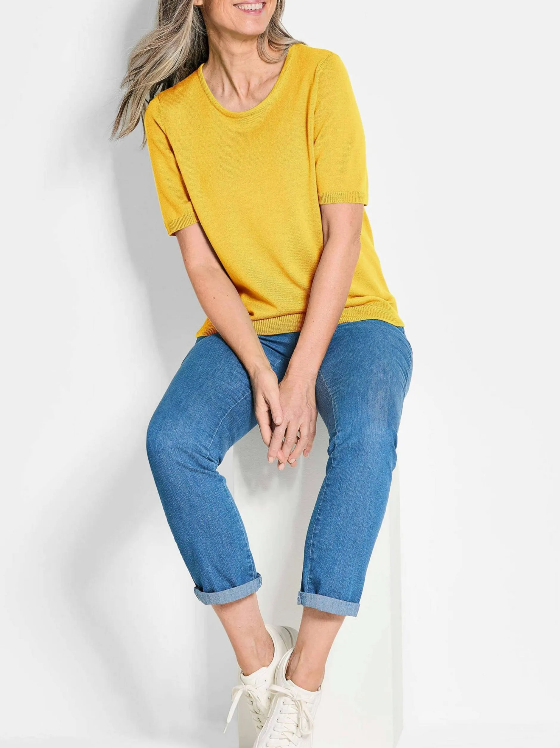 Goldner Damen Strickpullover - Kurzgröße in gelb