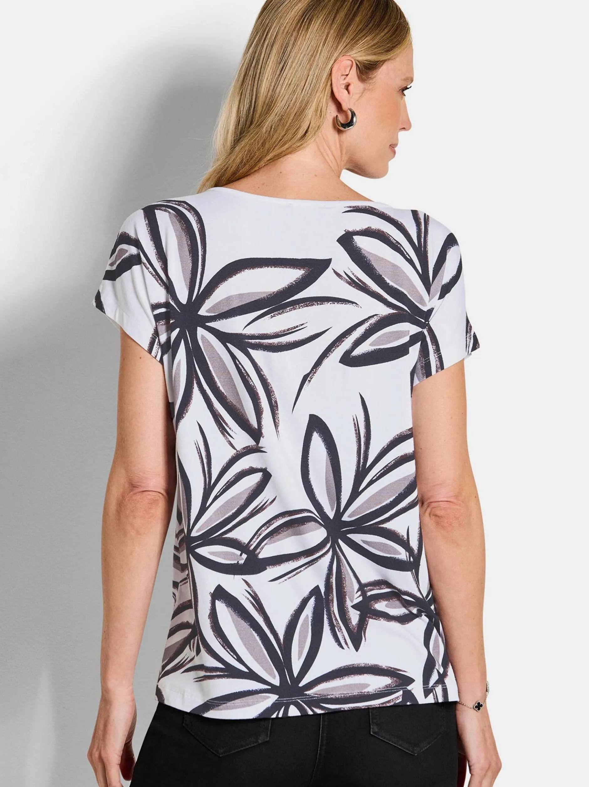 Goldner Damen T-Shirts in weiß - Ausschnitt: U-Boot