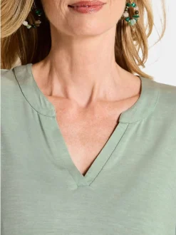 Goldner Damen T-Shirts - Kurzgröße in grün