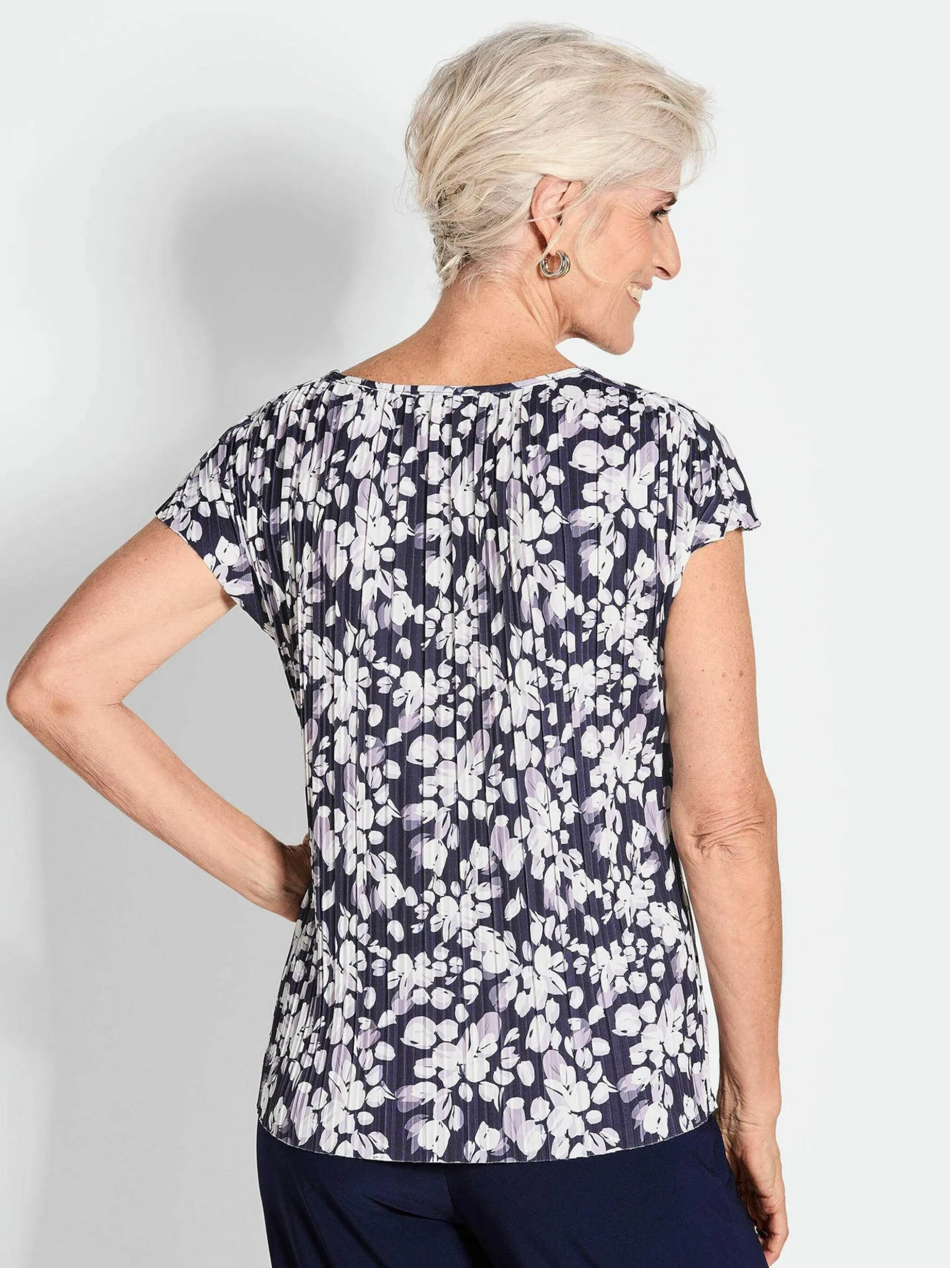 Goldner Damen T-Shirts - Kurzgröße in marine weiß