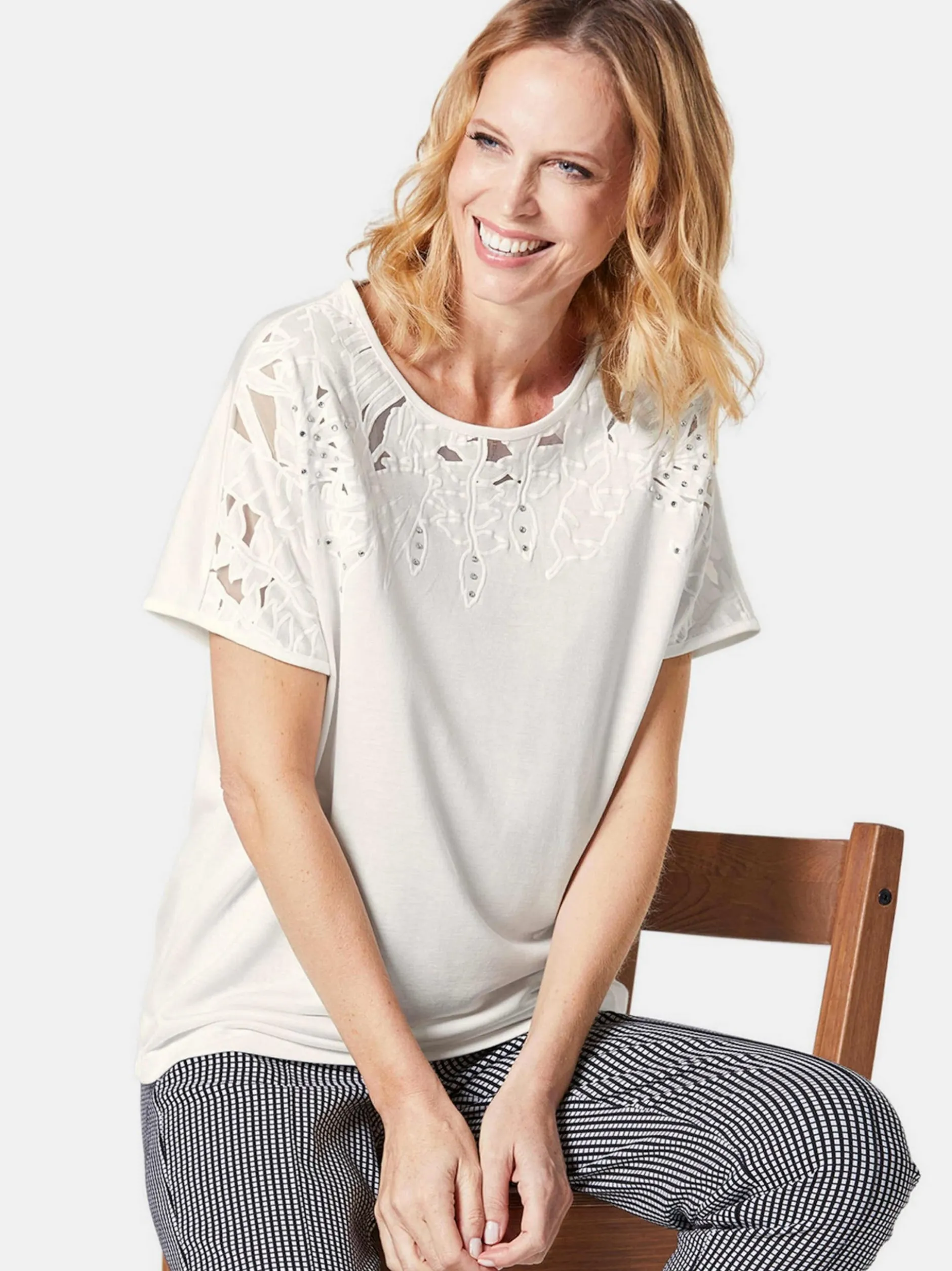 Goldner Damen T-Shirts - Kurzgröße in weiß