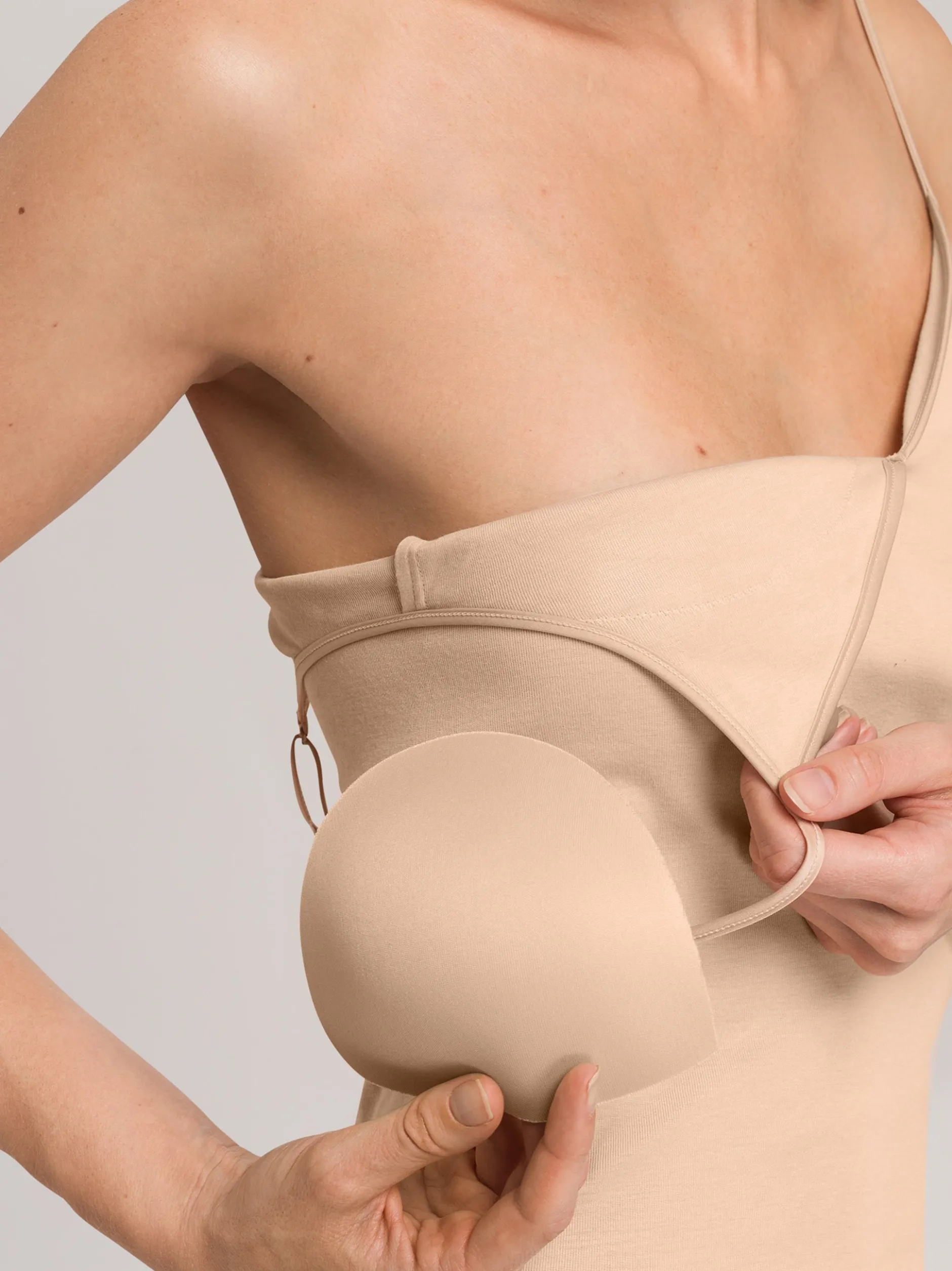 Hanro Damen Spaghettitop - Cotton Seamless Padded in beige