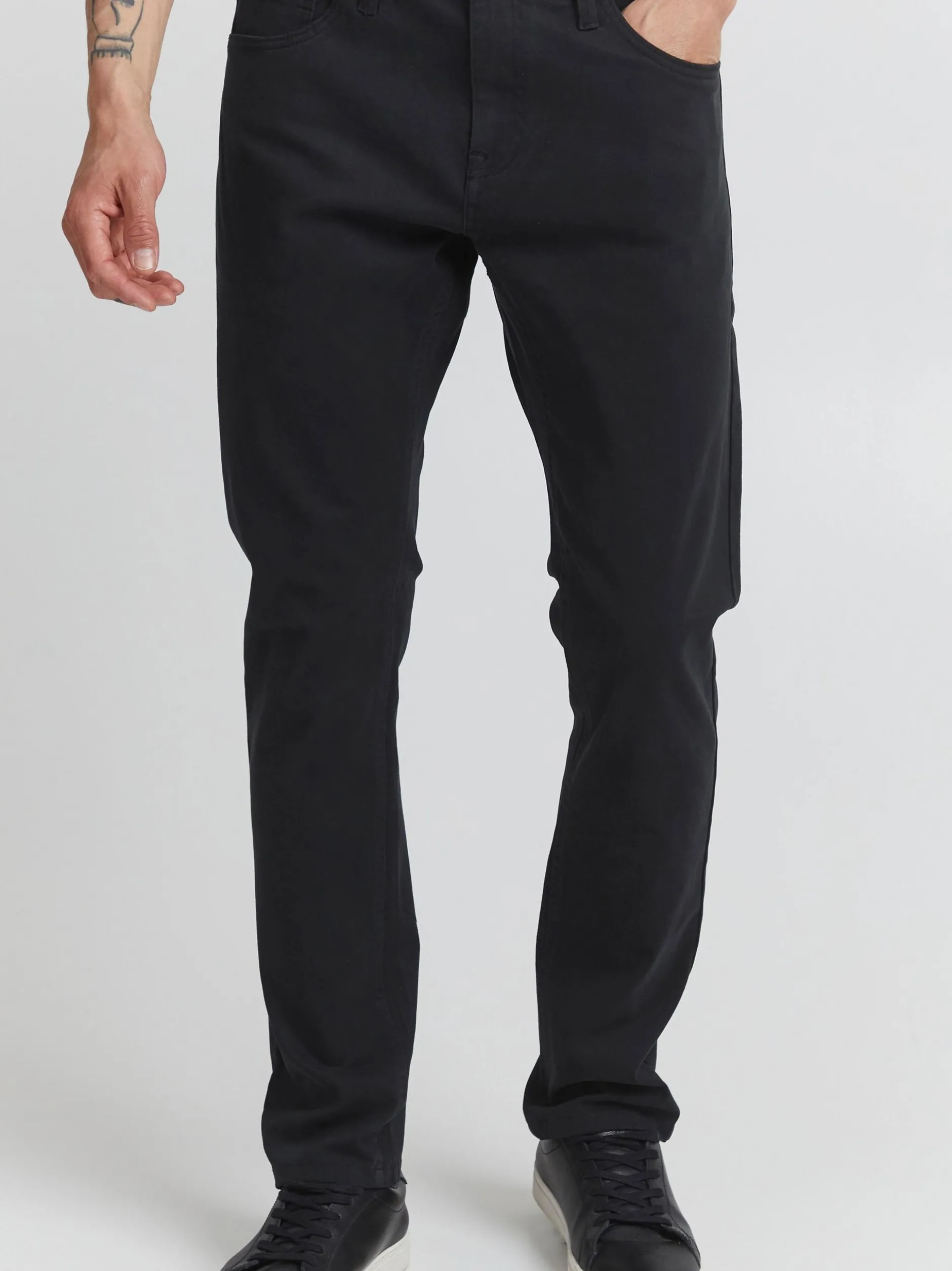 Indicode Herren 5-Pocket-Jeans - IDPokar in schwarz
