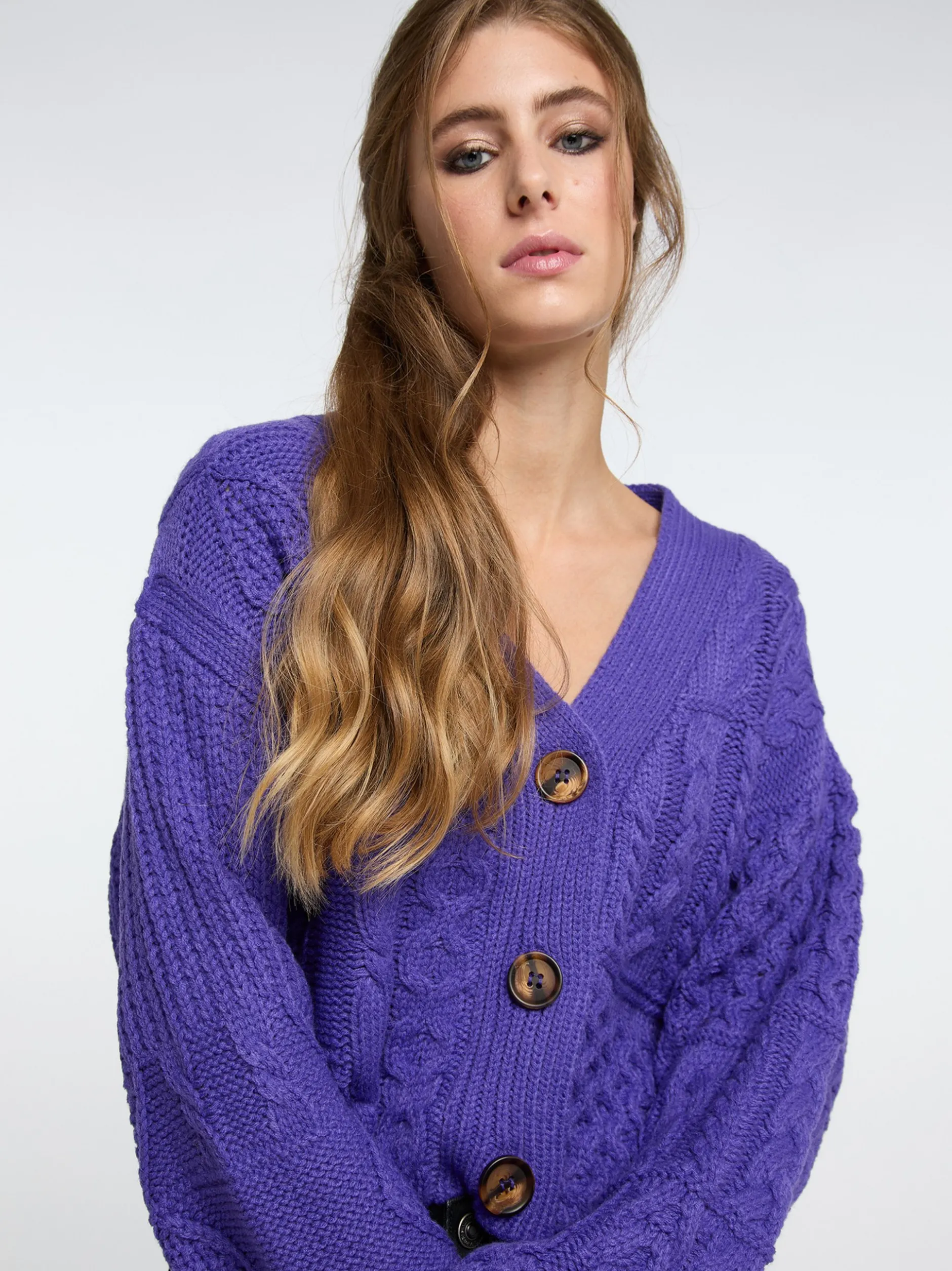 IZIA Damen Cropped Strickjacke in lila