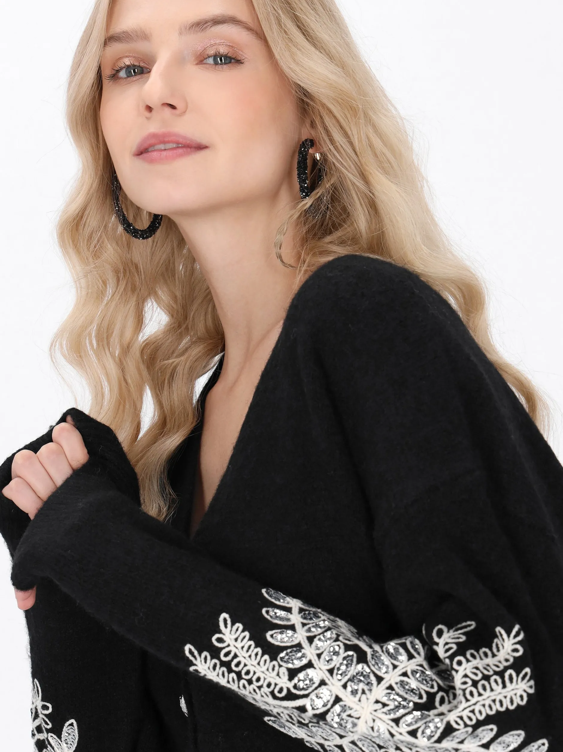 IZIA Damen Strickjacke in schwarz