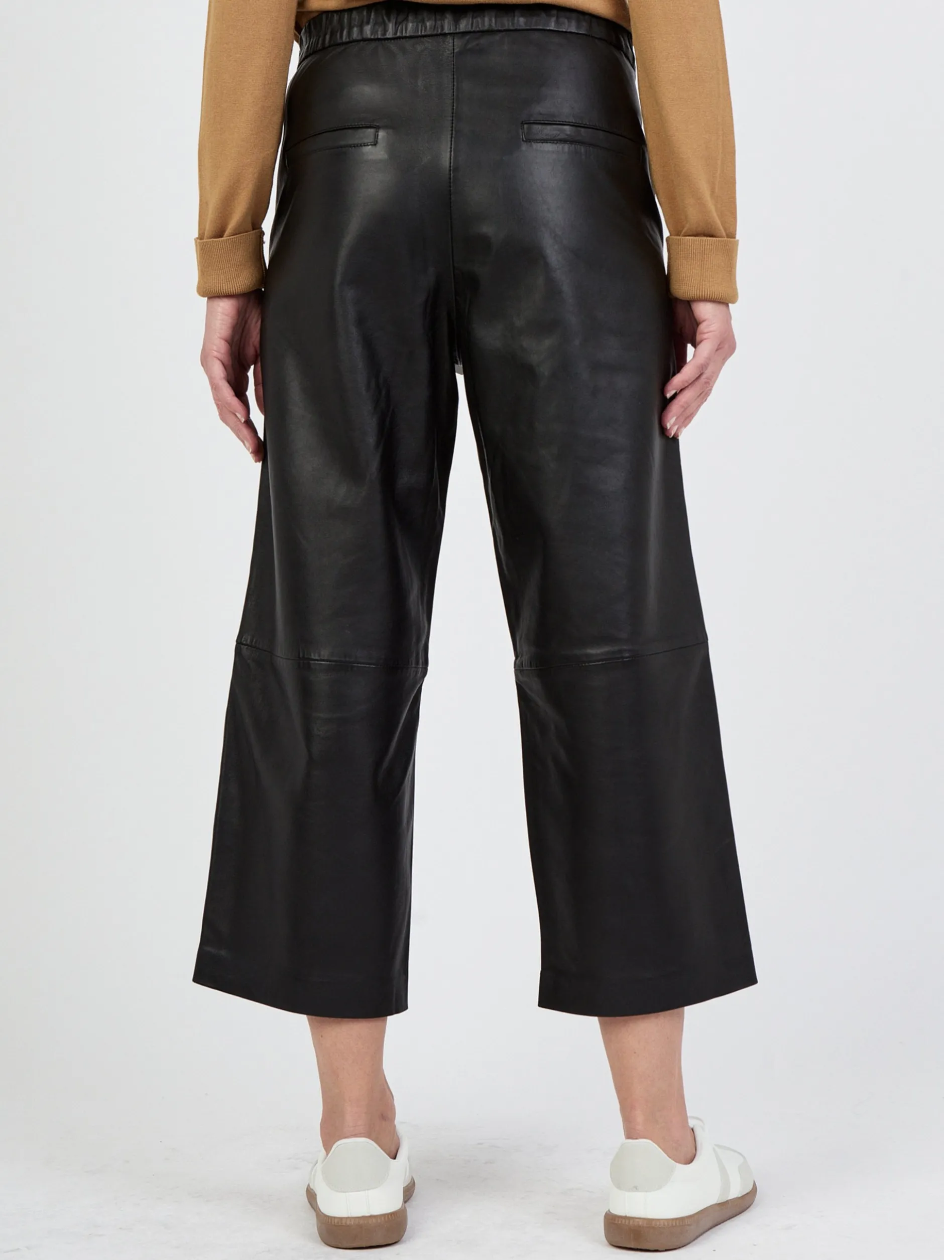 JCC Damen Lederhose in schwarz