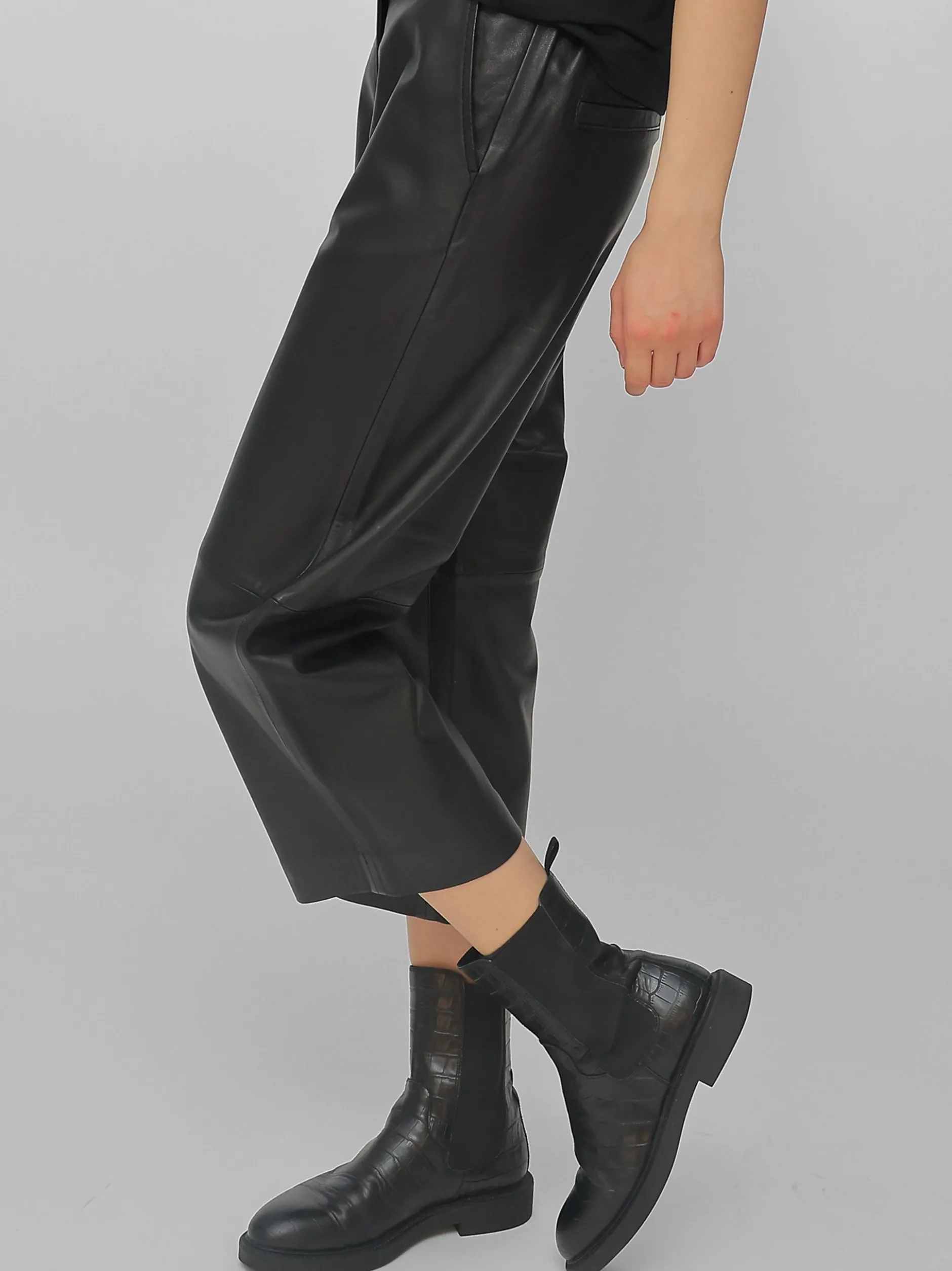JCC Damen Lederhose in schwarz