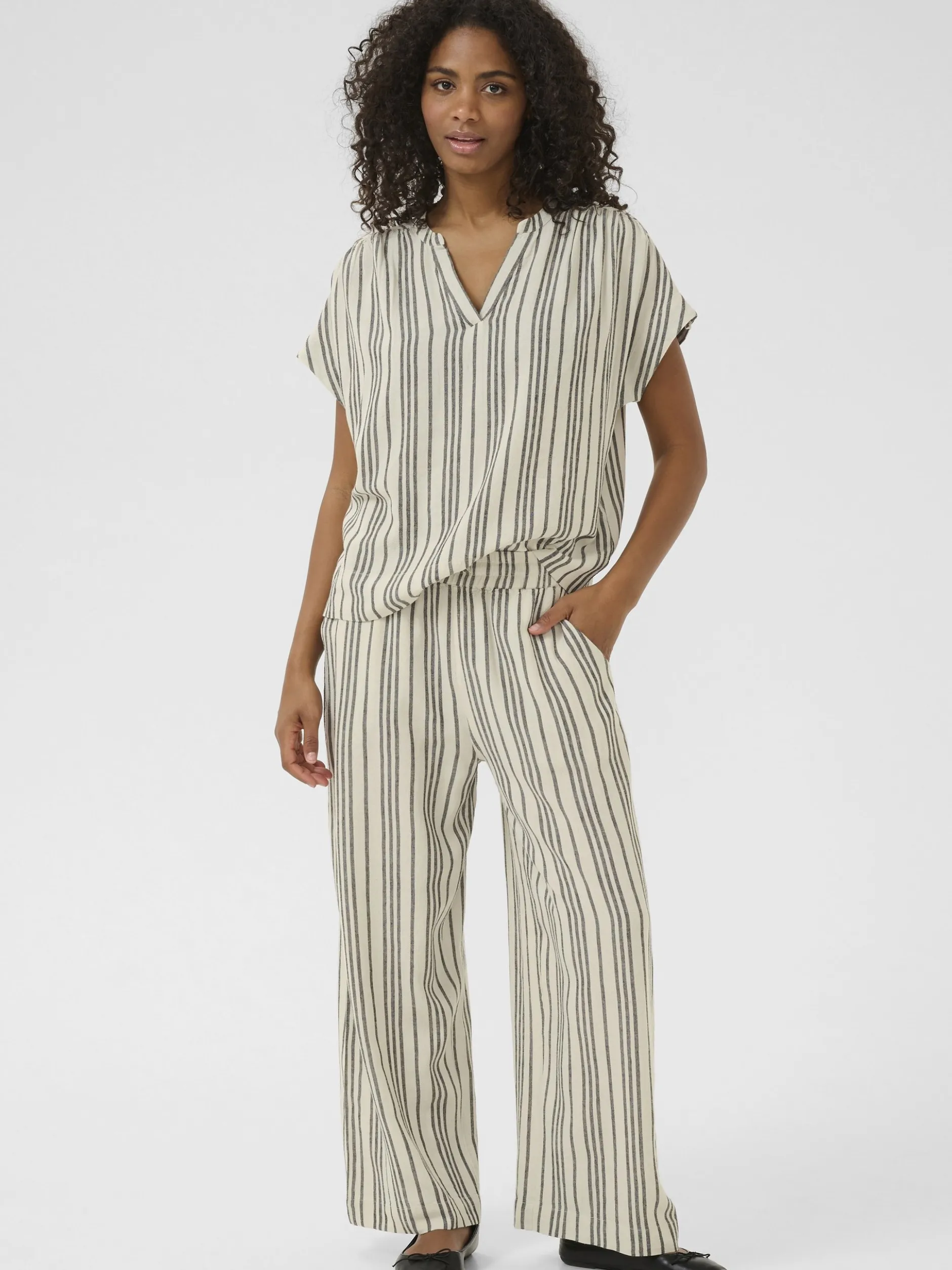 Kaffe Damen Casual Hose KAmilia Elastische Taille in sand schwarz