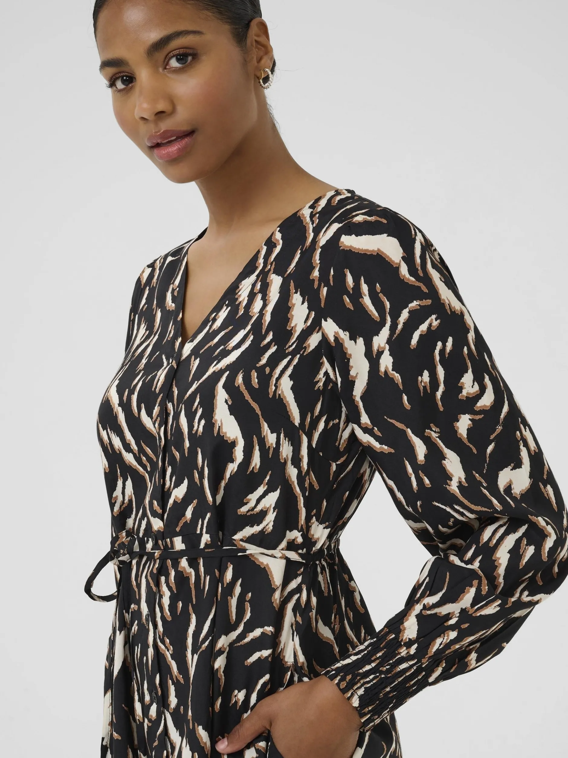 Kaffe Damen Kleid KAmille Elastische Taille in schwarz