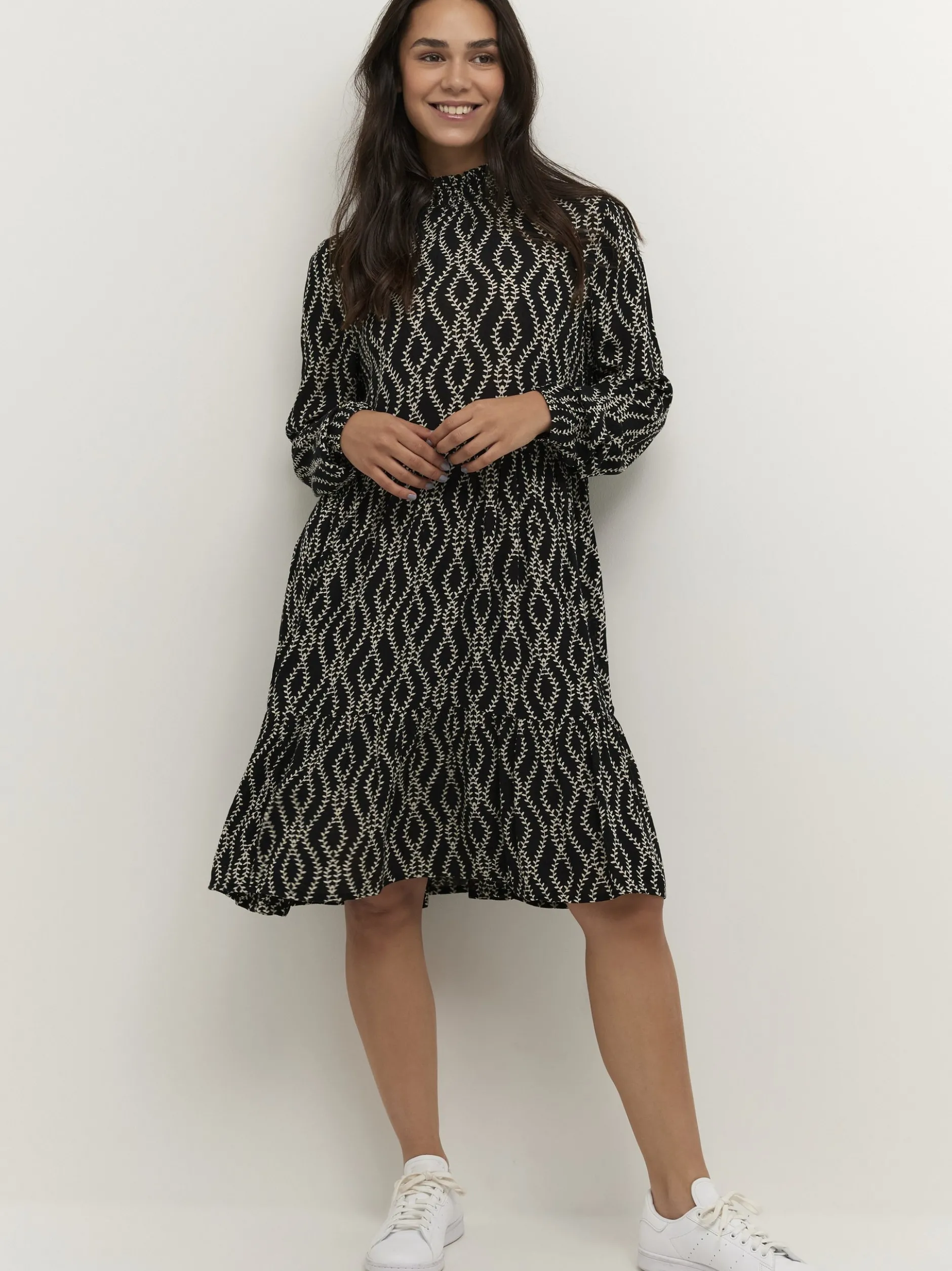 Kaffe Damen Kleid - KArikka in schwarz weiß