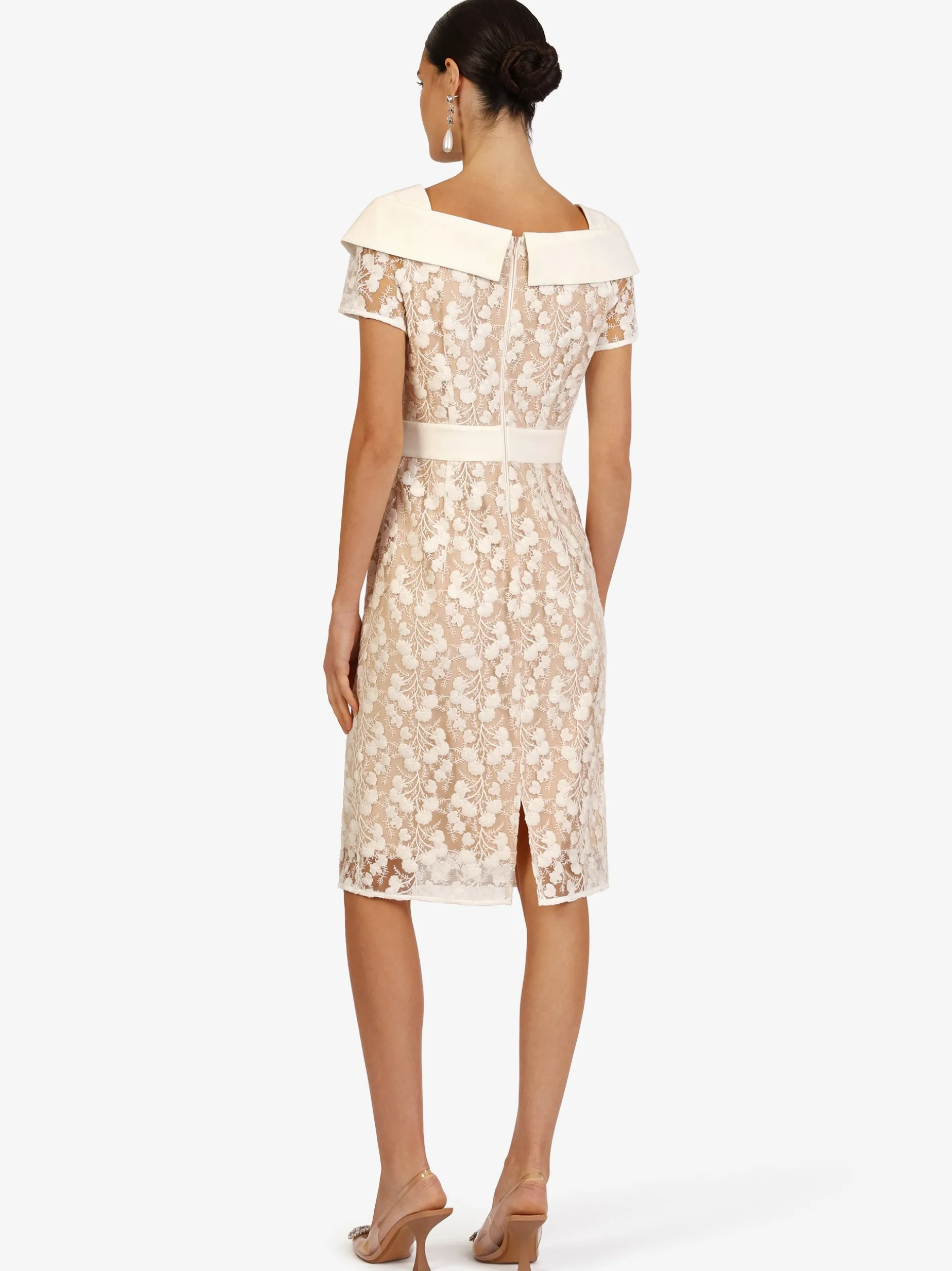 Kraimod Damen Cocktailkleid in beige - Länge: mittel