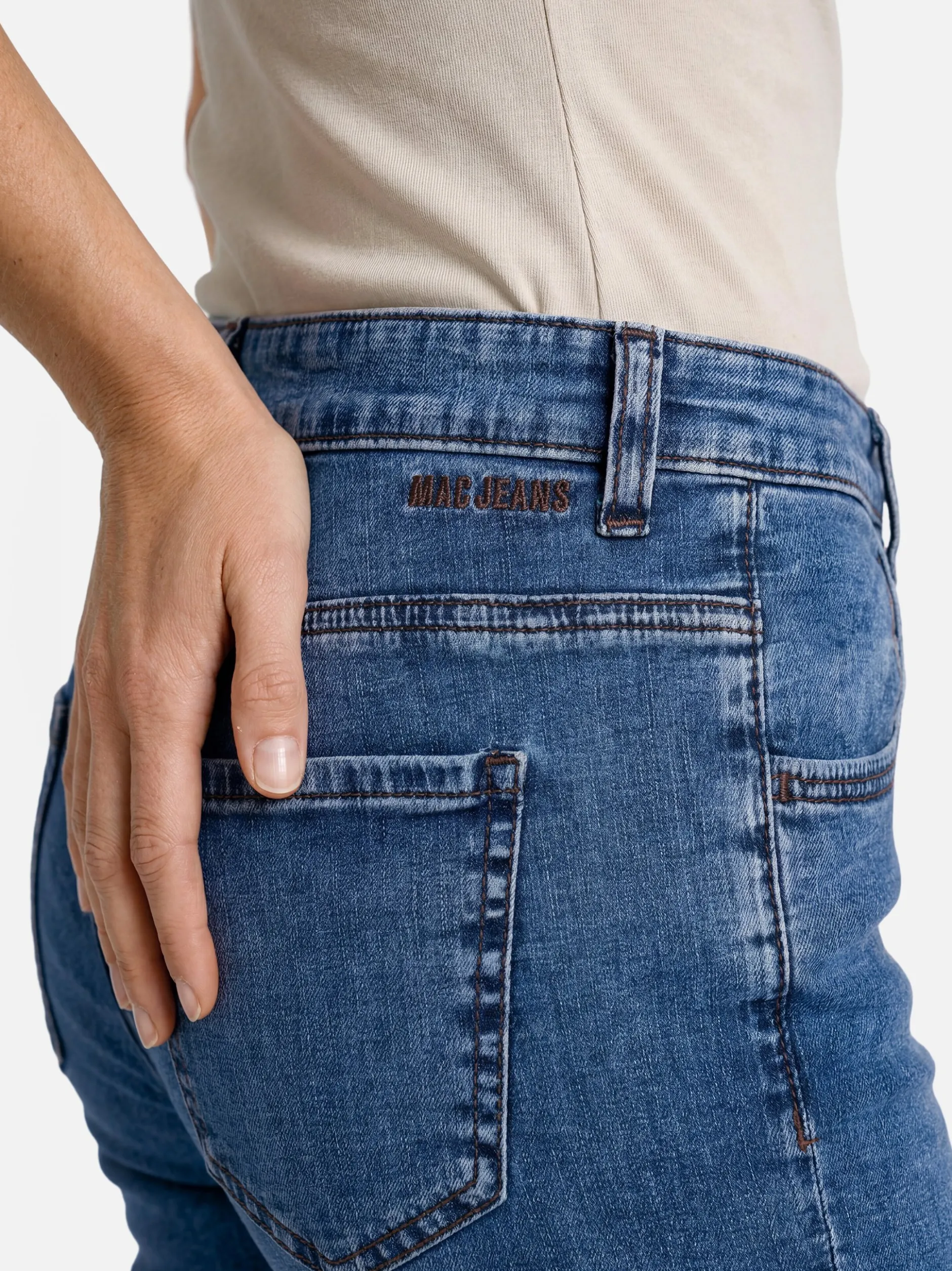 MAC Damen Jeansshorts in medium stone - Länge: mittel