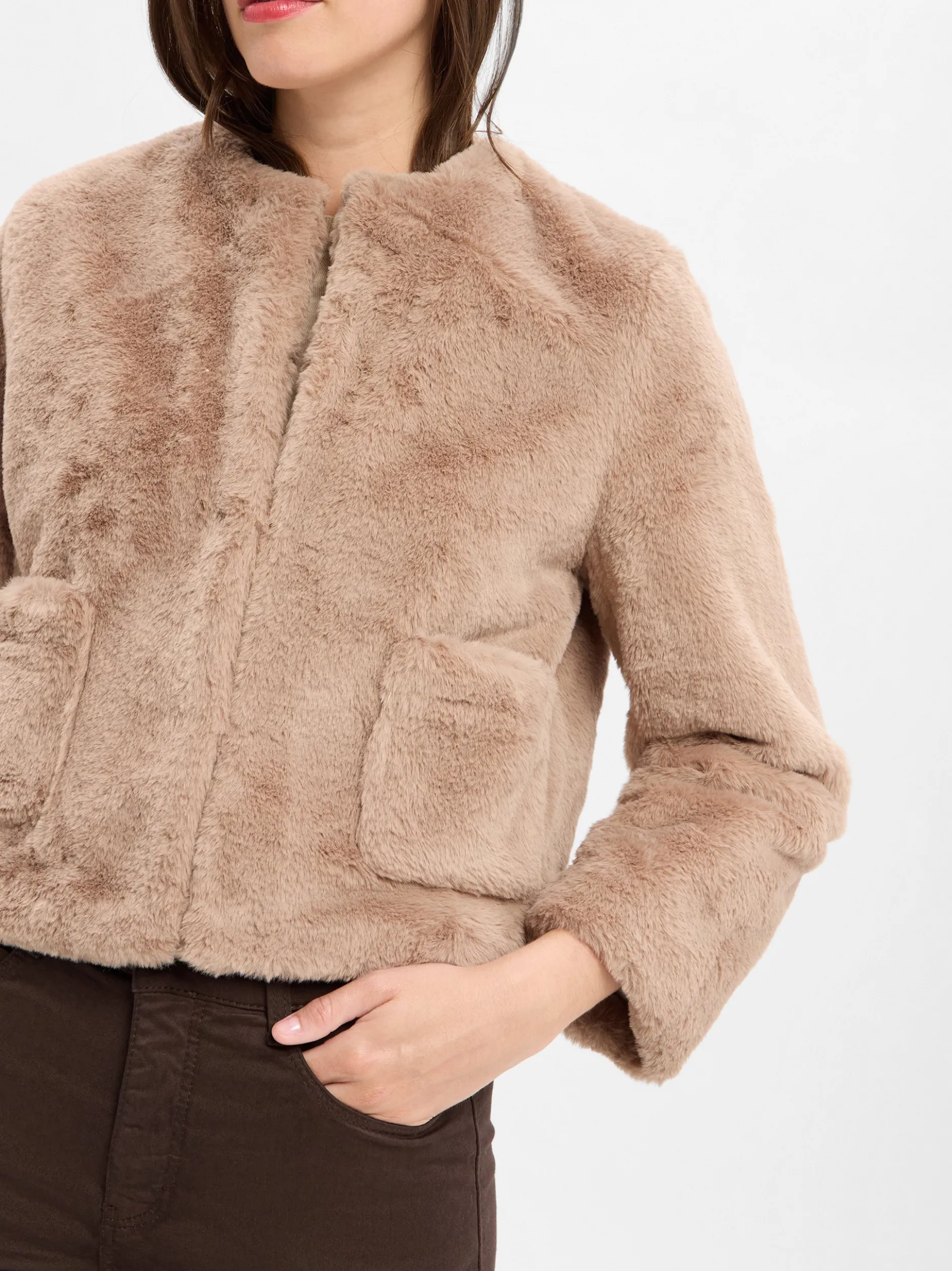 Marie Lund Damen Kunstfelljacke in taupe