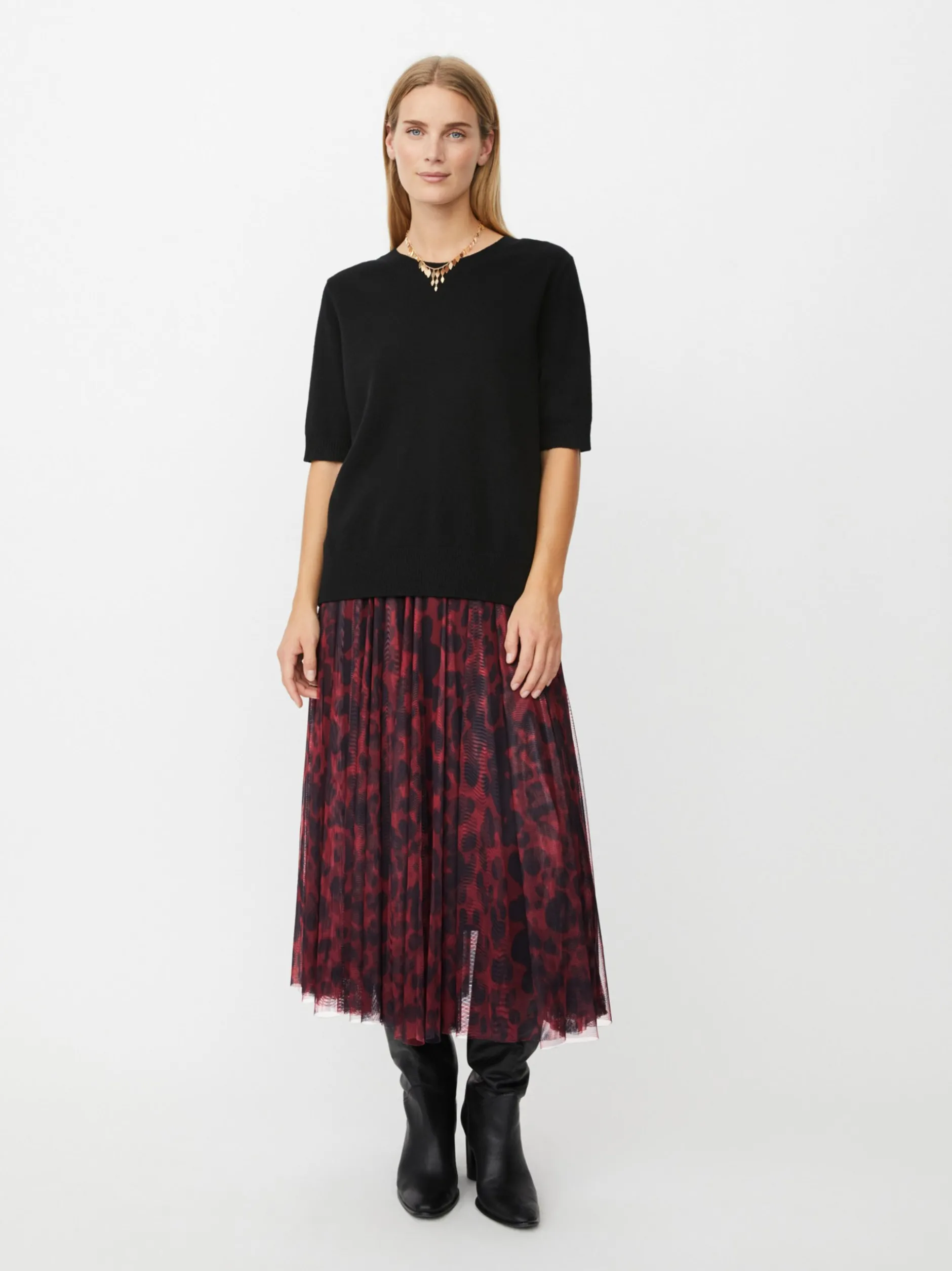 Masai Damen Shirt mit Halbarm in schwarz