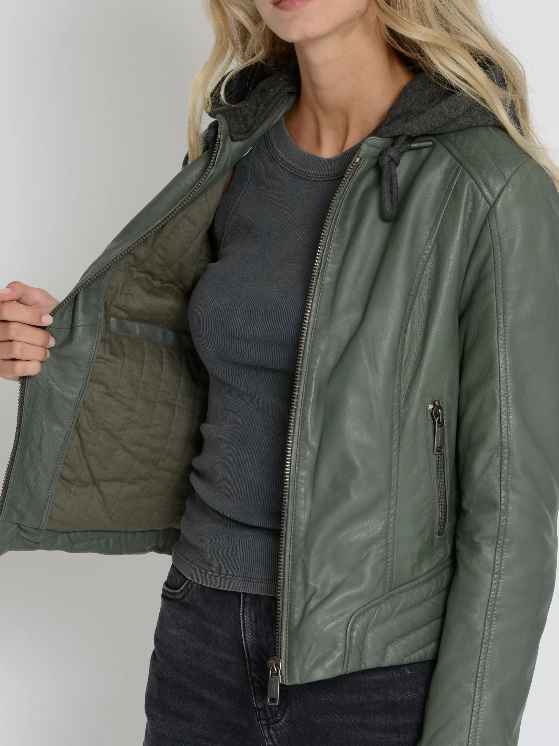 Mustang Damen Lederjacke in oliv