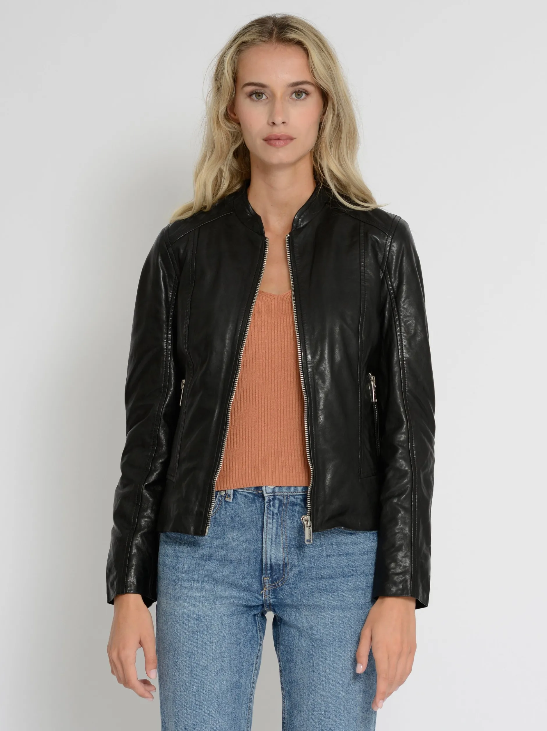 Mustang Damen Lederjacke in schwarz