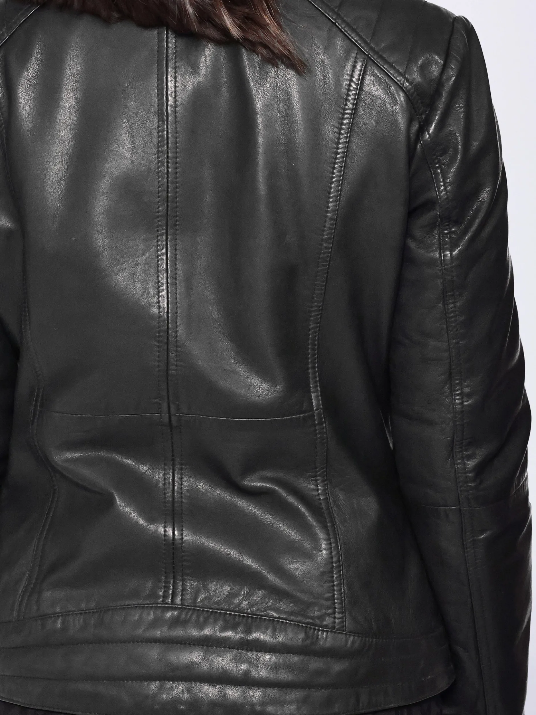 Mustang Damen Lederjacke in schwarz