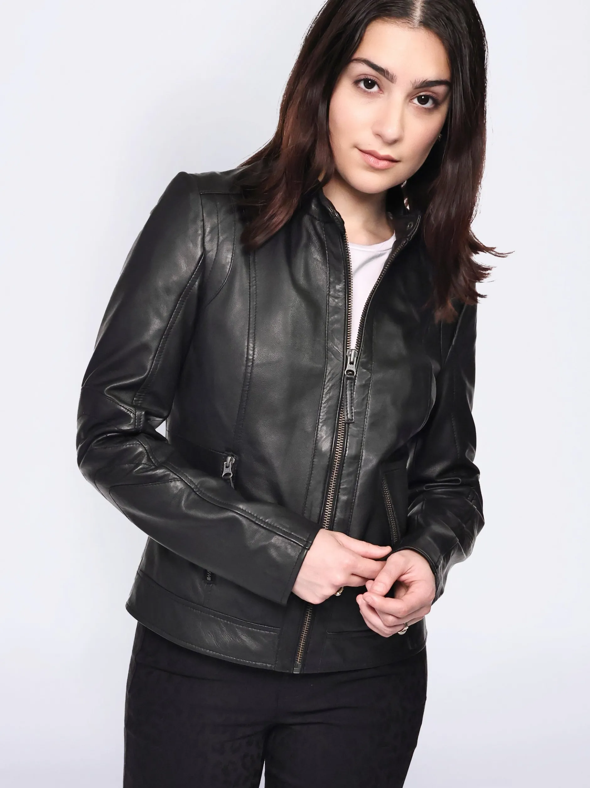 Mustang Damen Lederjacke in schwarz