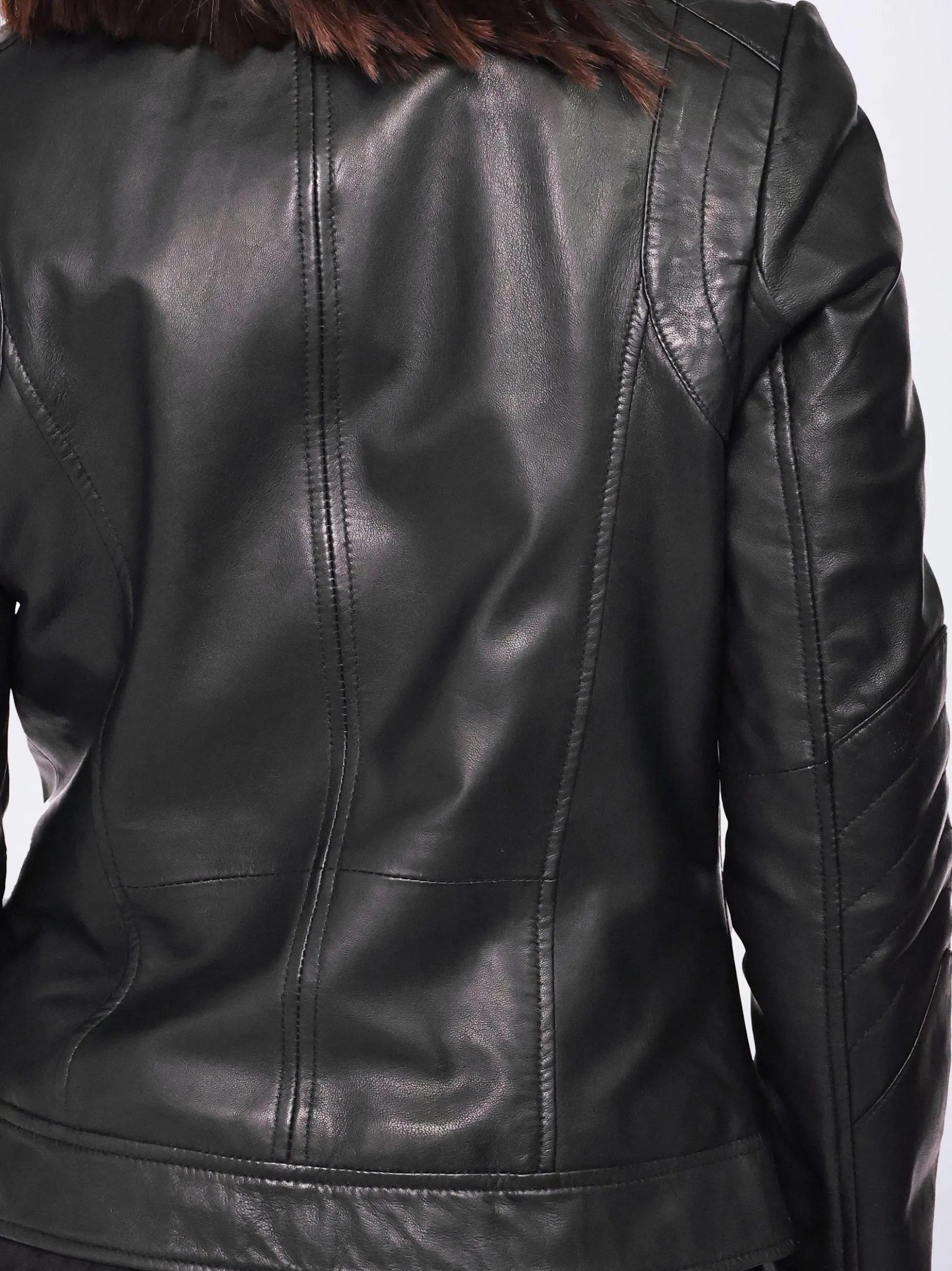 Mustang Damen Lederjacke in schwarz