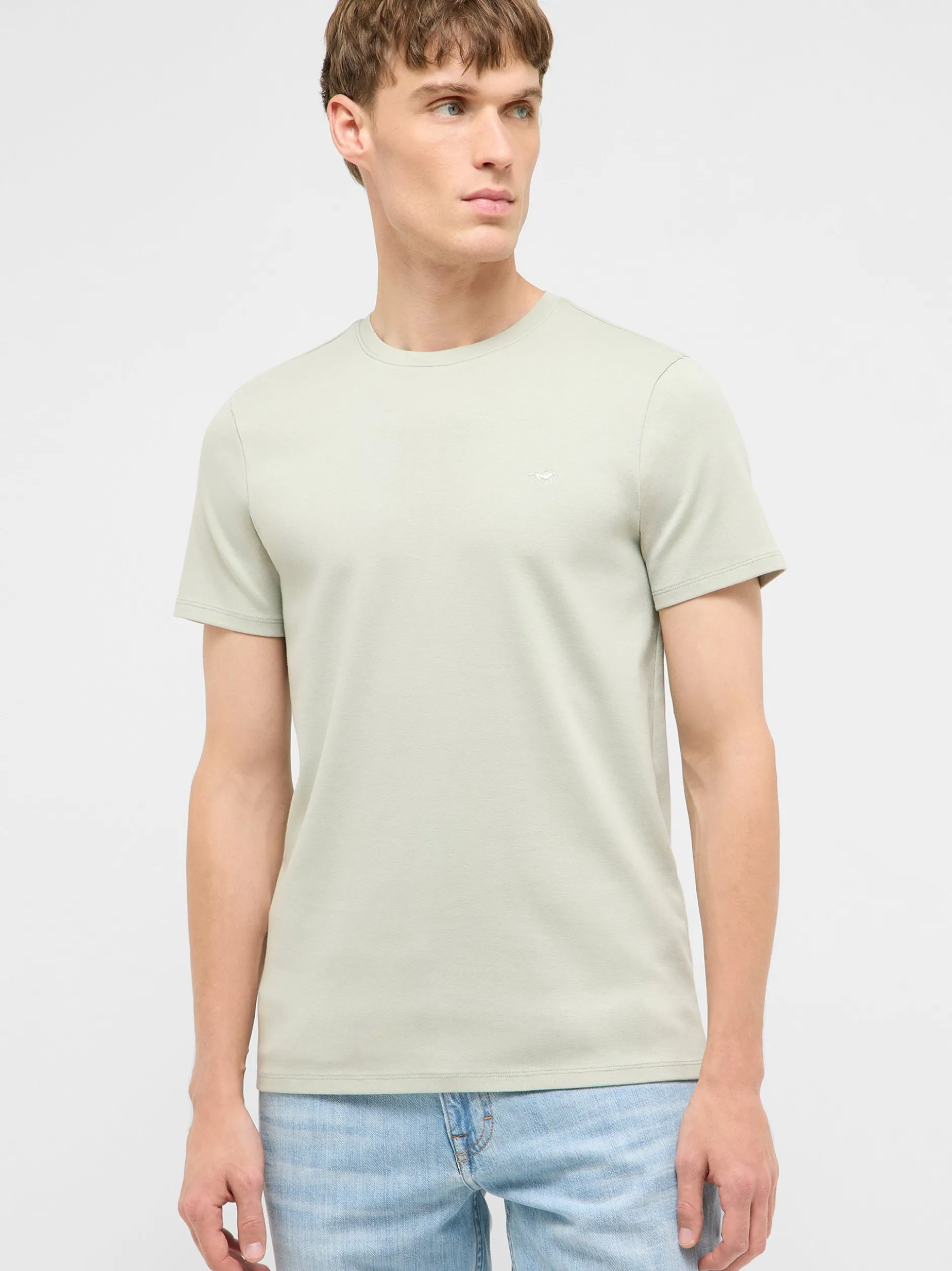 Mustang Herren T-Shirt in grün - Ausschnitt: Rundhals