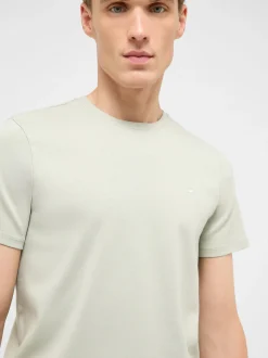 Mustang Herren T-Shirt in grün - Ausschnitt: Rundhals