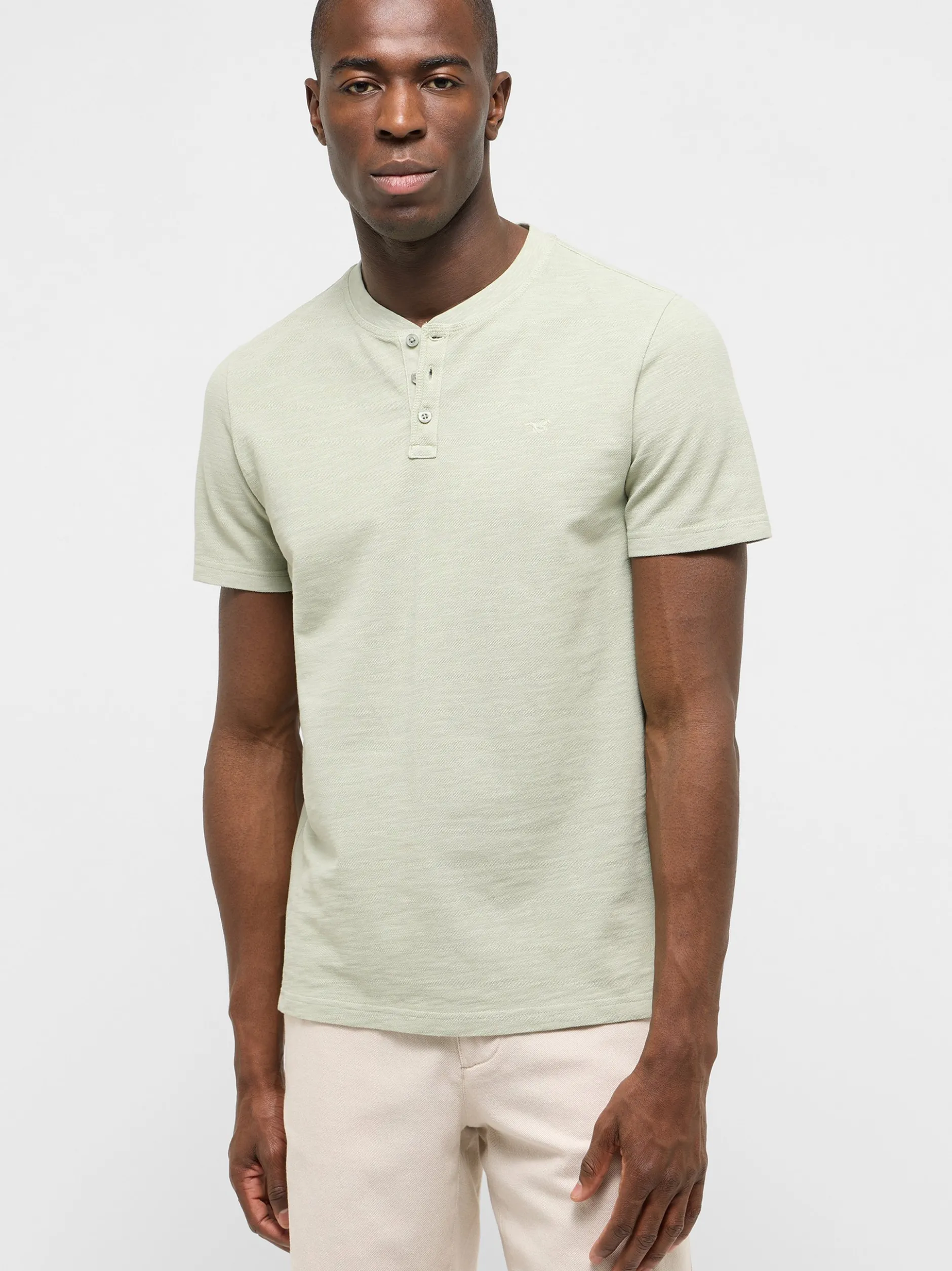Mustang Herren T-Shirt in grün - Ausschnitt: Henley