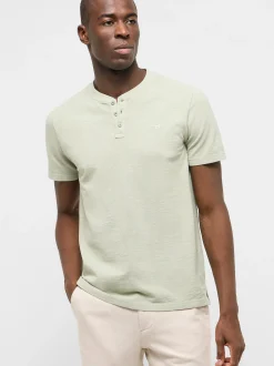 Mustang Herren T-Shirt in grün - Ausschnitt: Henley