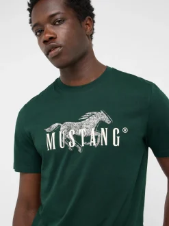 Mustang Herren T-Shirt in grün - Ausschnitt: Rundhals