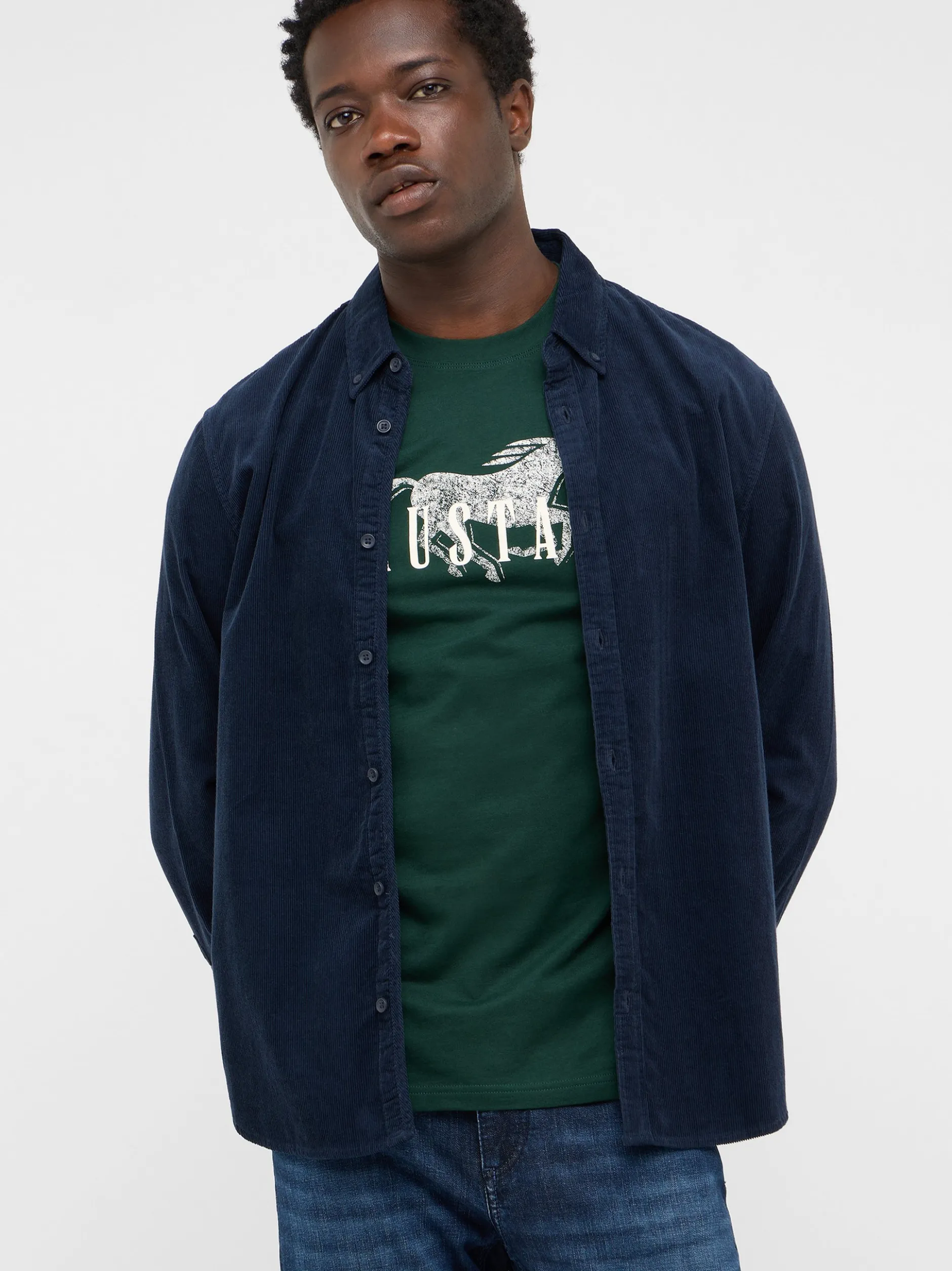 Mustang Herren T-Shirt in grün - Ausschnitt: Rundhals