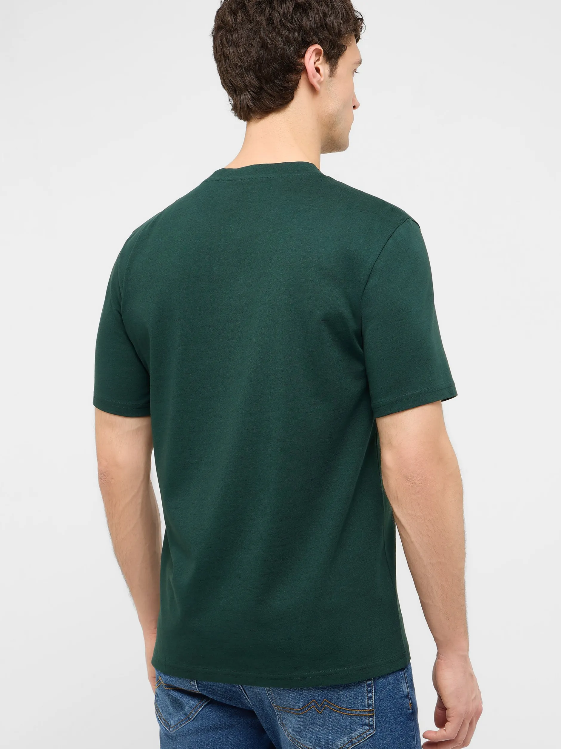Mustang Herren T-Shirt in grün - Ausschnitt: Rundhals
