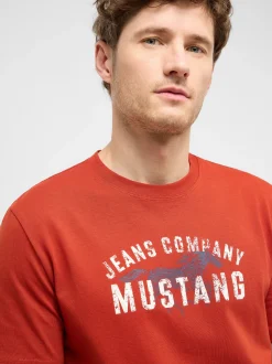 Mustang Herren T-Shirt in rot - Ausschnitt: Rundhals