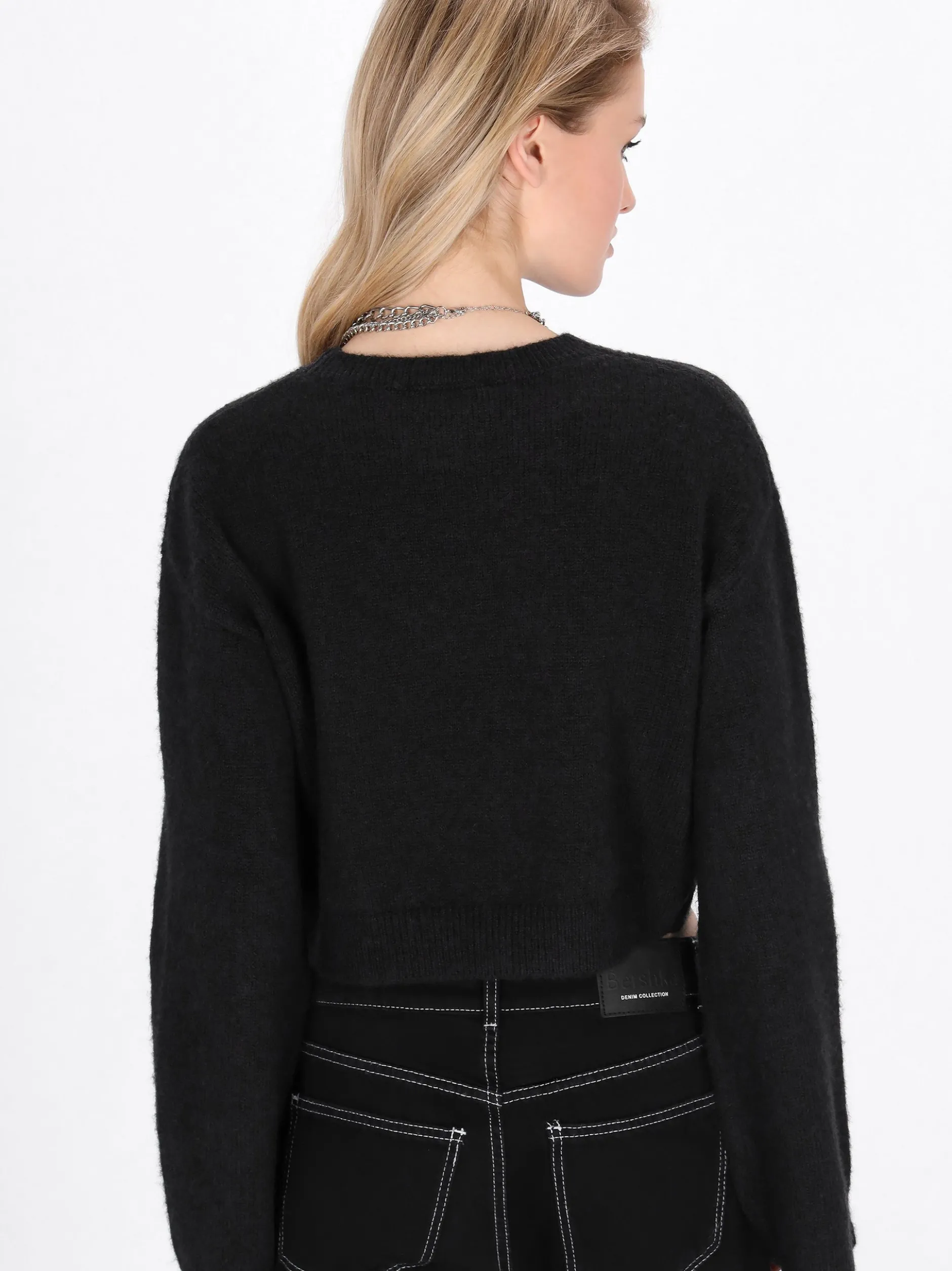 MyMo Damen Pullover in schwarz - Ausschnitt: Rundhals