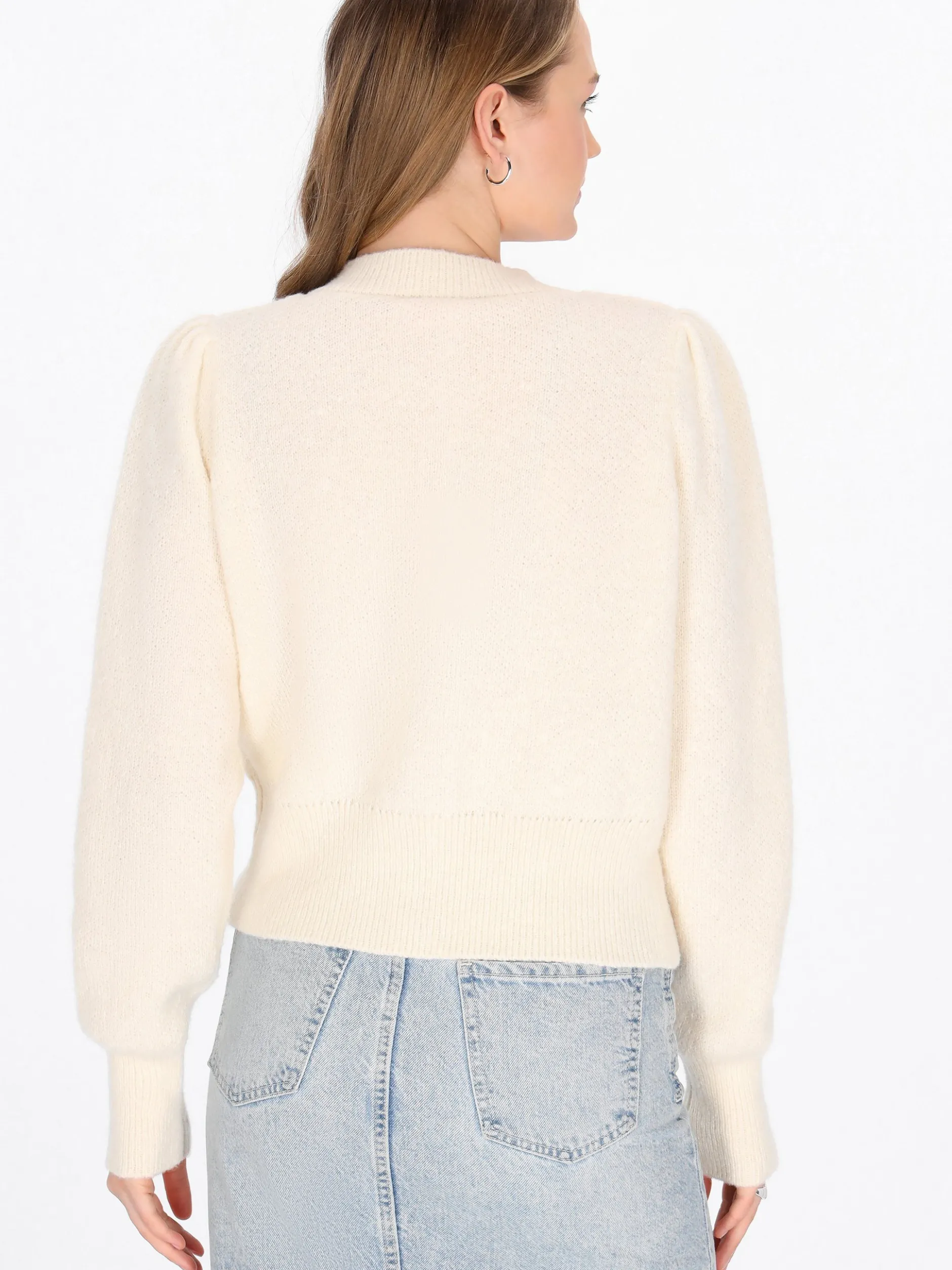 MyMo Damen Strickjacke in weiß - Ausschnitt: Rundhals