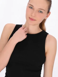 MyMo Damen Top in schwarz - Ausschnitt: Rundhals